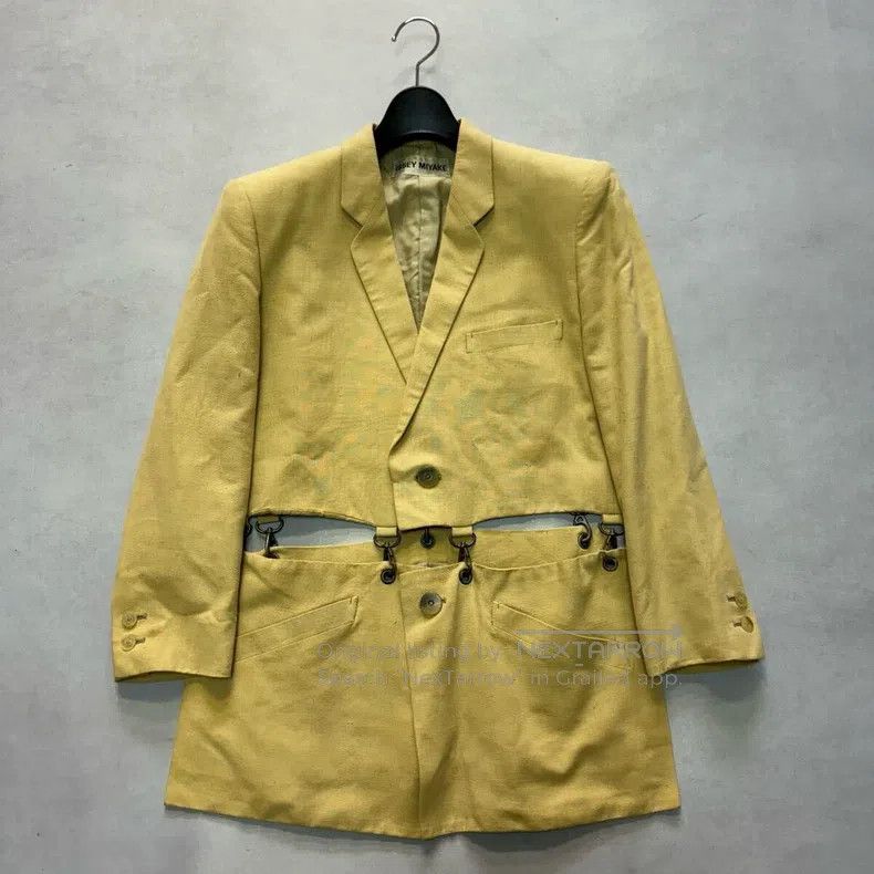 Issey Miyake Issey Miyake Yellow Coat Size M / US 6-8 / IT 42-44 - 2 Thumbnail