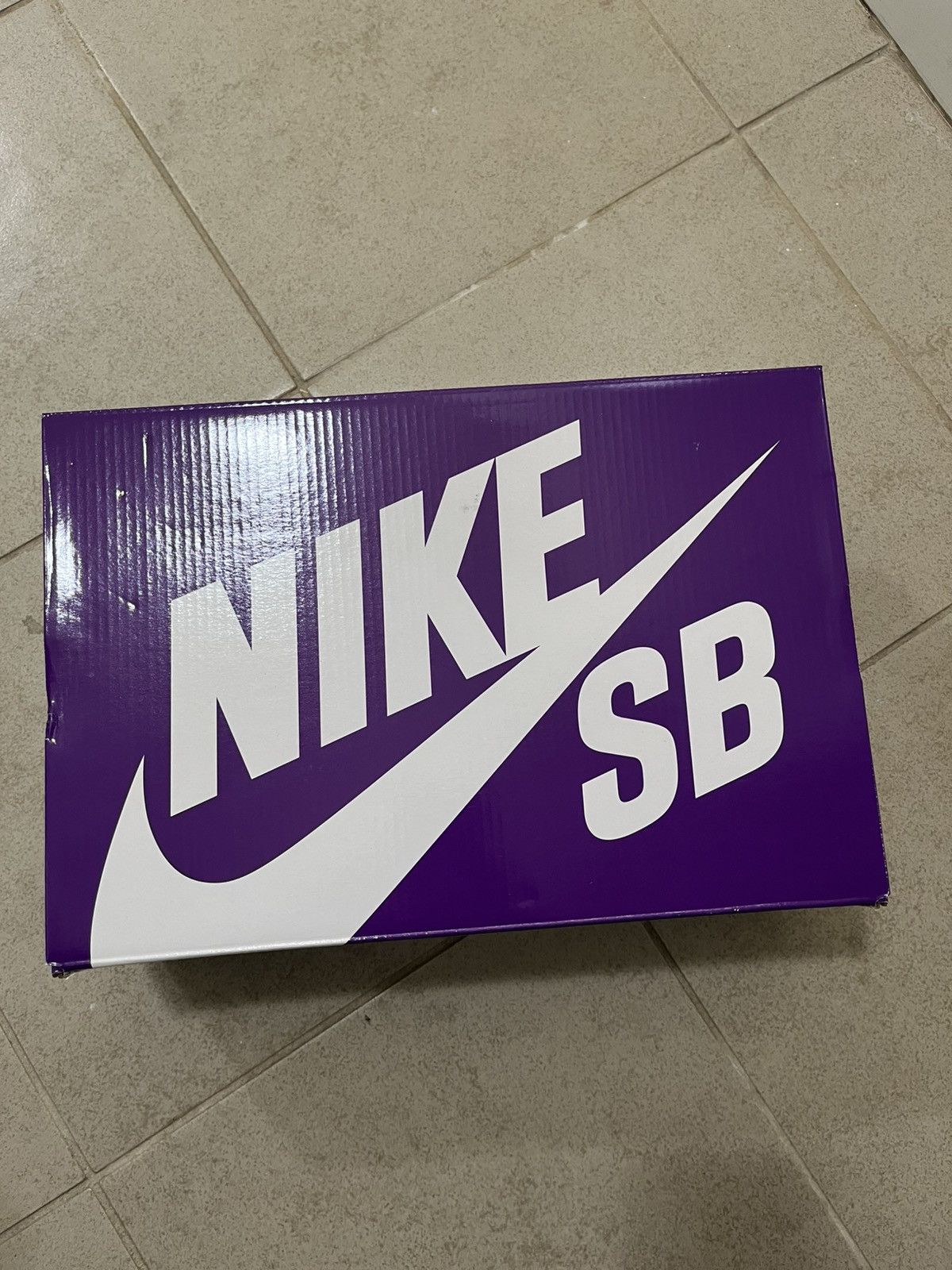 Nike Nike SB “Phillies” Size US 10 / EU 43 - 7 Thumbnail