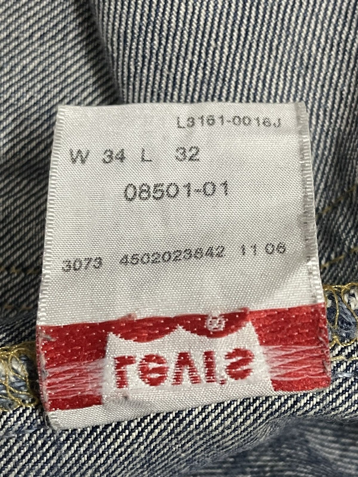 Levi's Vintage Levis 501 Blue Faded Wash Distress Style Jeans Size US 36 / EU 52 - 12 Thumbnail