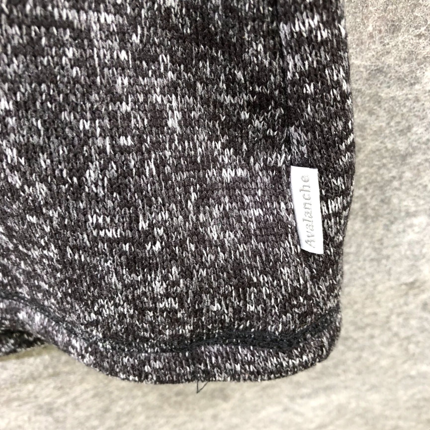 Avalanche Avalanche Mens L Dark Gray Heather Fleece Henley Mock Neck Pullover Sweater Snap Button Size US L / EU 52-54 / 3 - 6 Thumbnail