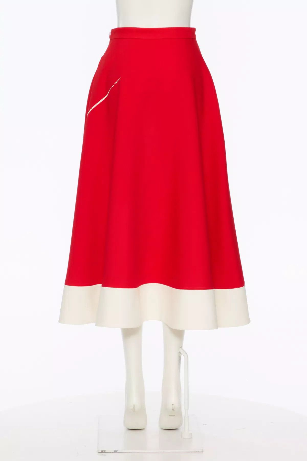 Valentino o1s1wg110426 Crepe Couture Skirt in Red/Ivory Size 30" / US 8 / IT 44 - 3 Thumbnail