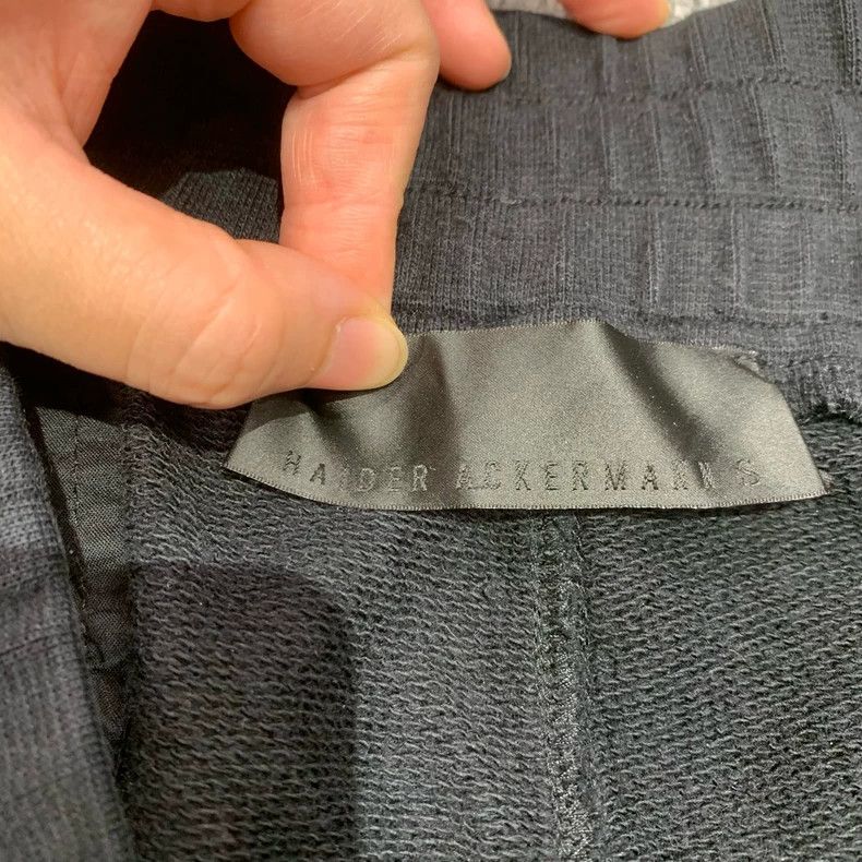 Haider Ackermann Haider Ackermann sizeS Black sweatpants Size US 30 / EU 46 - 4 Thumbnail