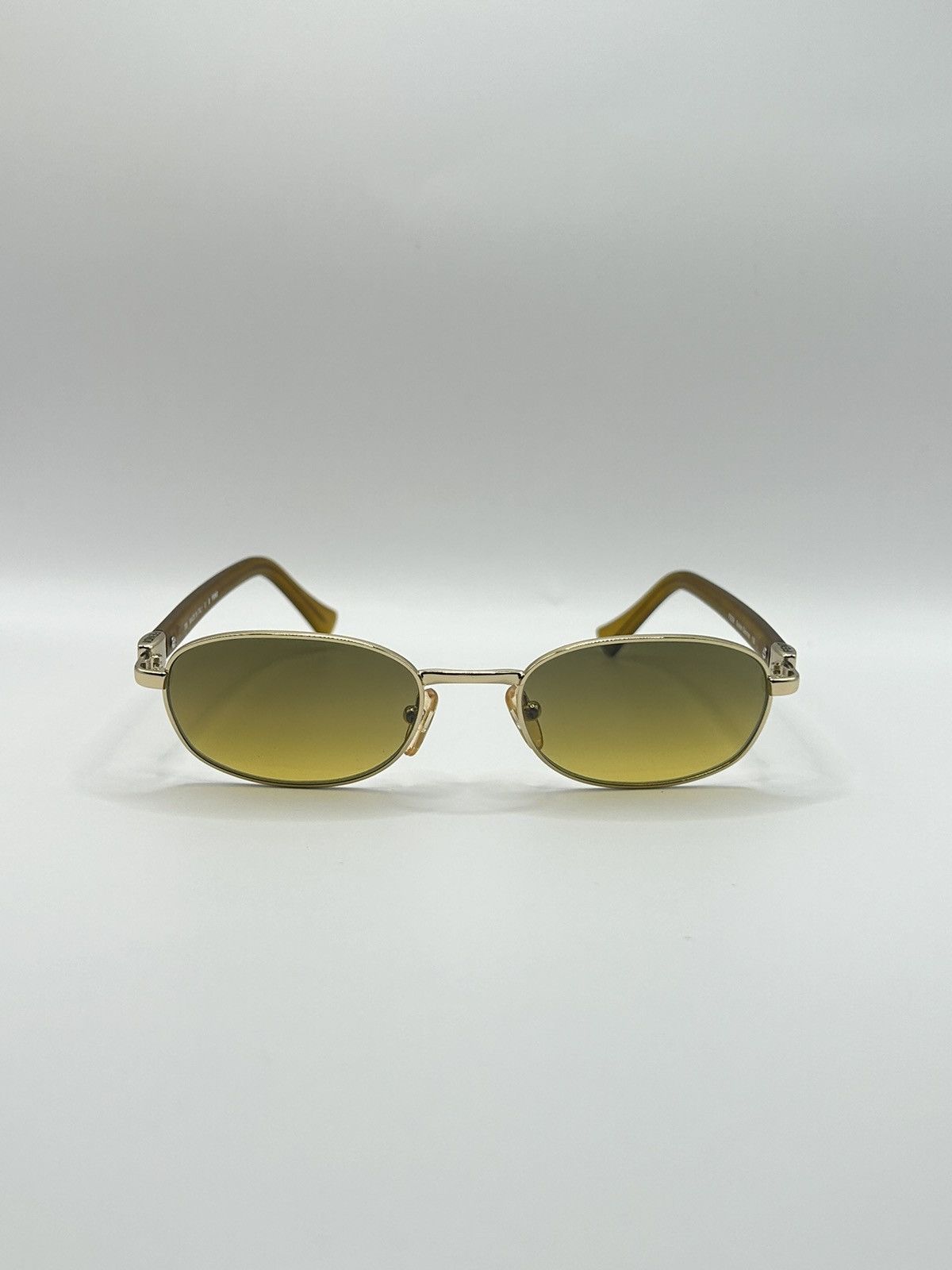 Fendi Sunglasses FS226