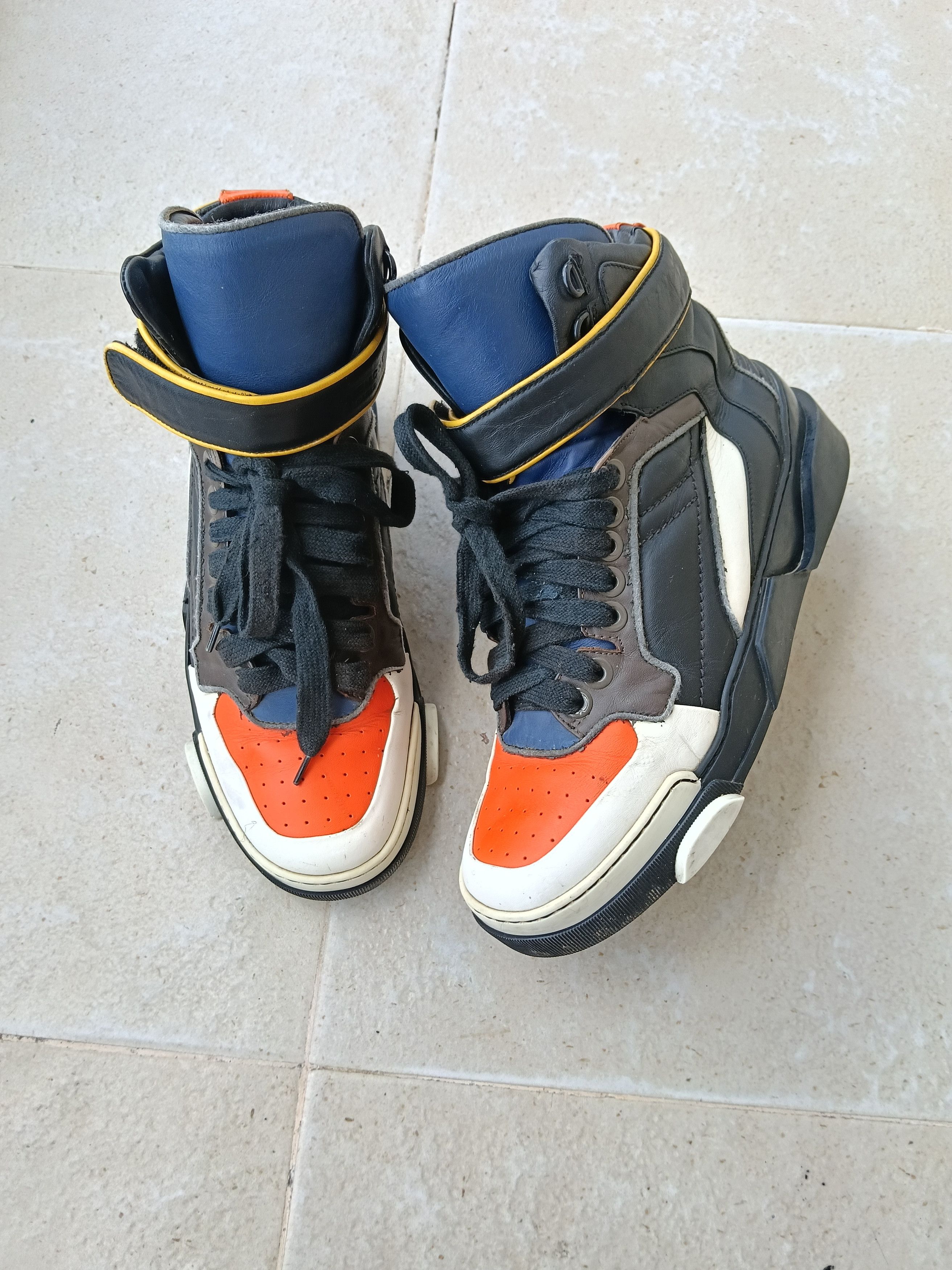 Givenchy Givenchy Tyson Star High-Top Sneaker 43 | Grailed