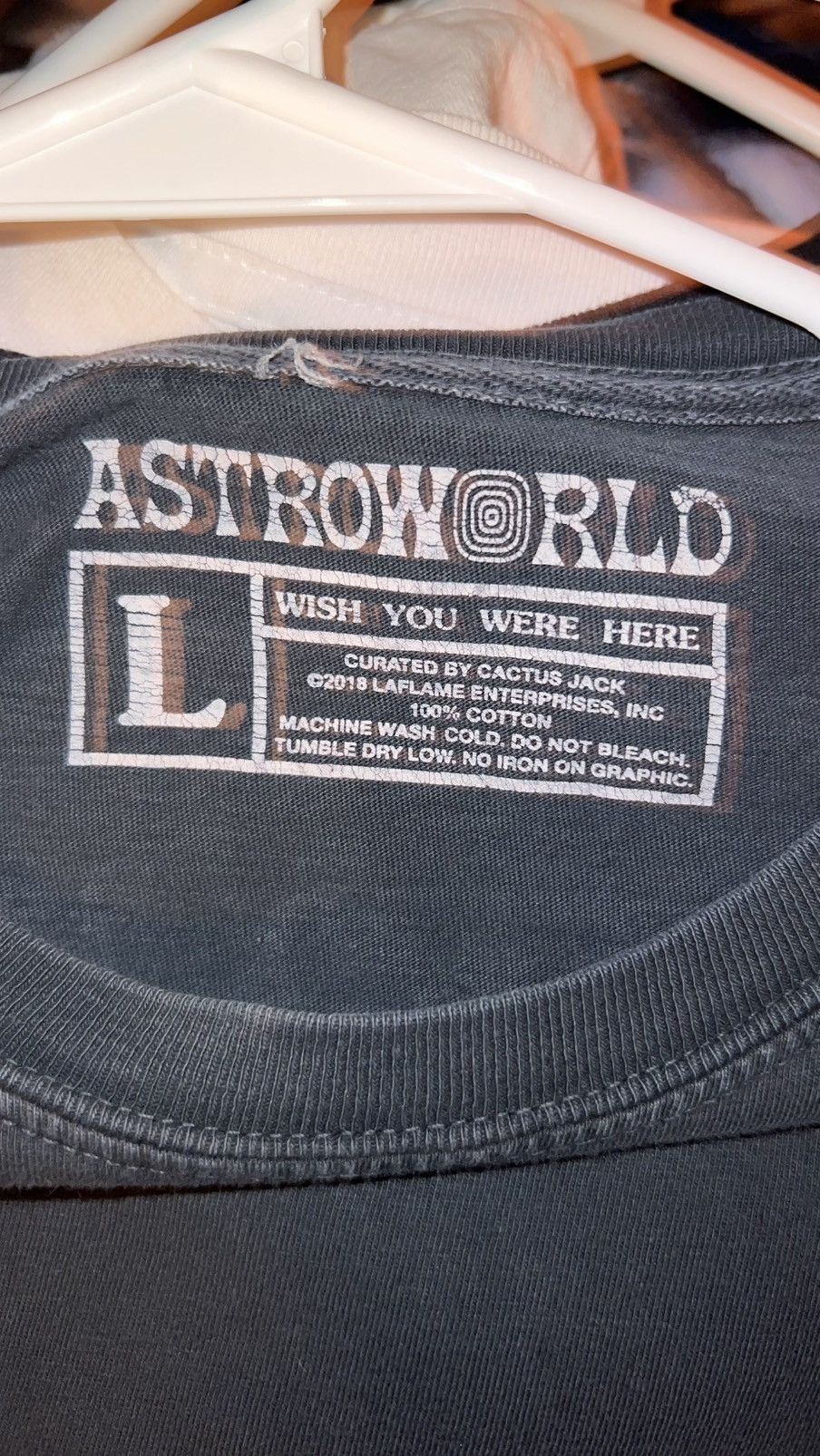 Travis Scott Astroworld tshirt put on a happy face Size US L / EU 52-54 / 3 - 5 Thumbnail