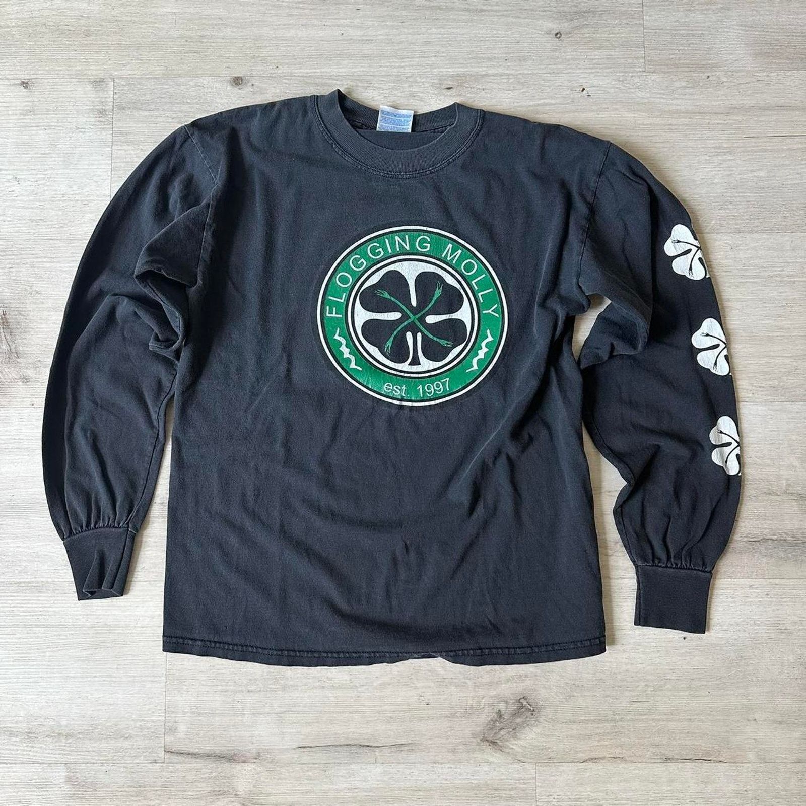 Band Tees Vintage 00s Y2K Black Faded Flogging MollyLongsleeve Shirt Size US M / EU 48-50 / 2 - 1 Thumbnail