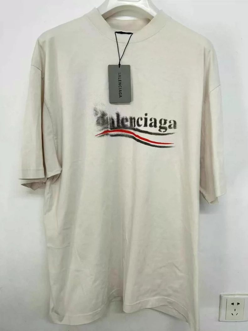 Balenciaga Balenciaga Blurred Coca-Cola Short Sleeve White Size S Size US S / EU 44-46 / 1 - 1 Thumbnail