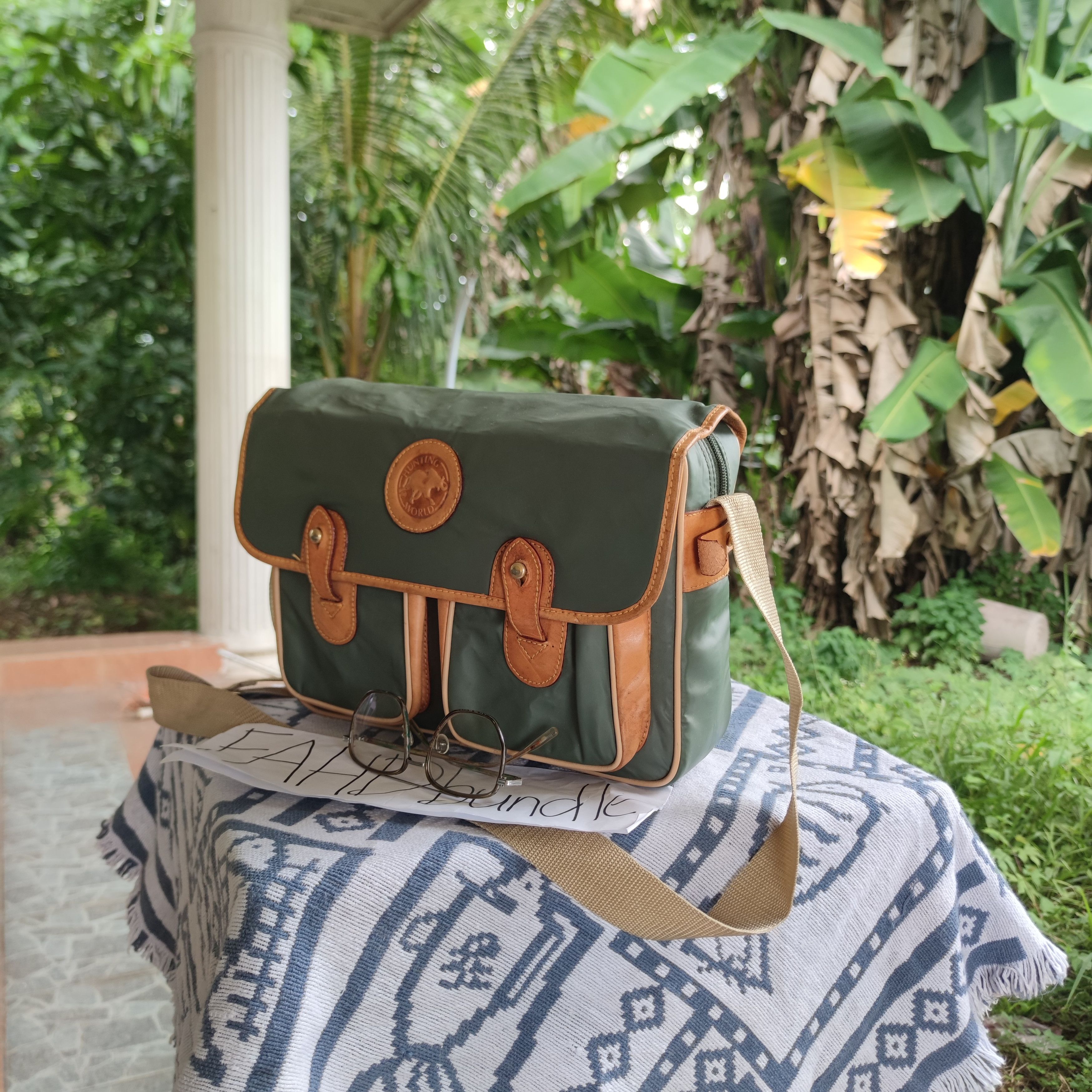 Vintage VINTAGE HUNTING WORLD MESSENGER BAG MADE IN FRANCE Size ONE SIZE - 11 Thumbnail