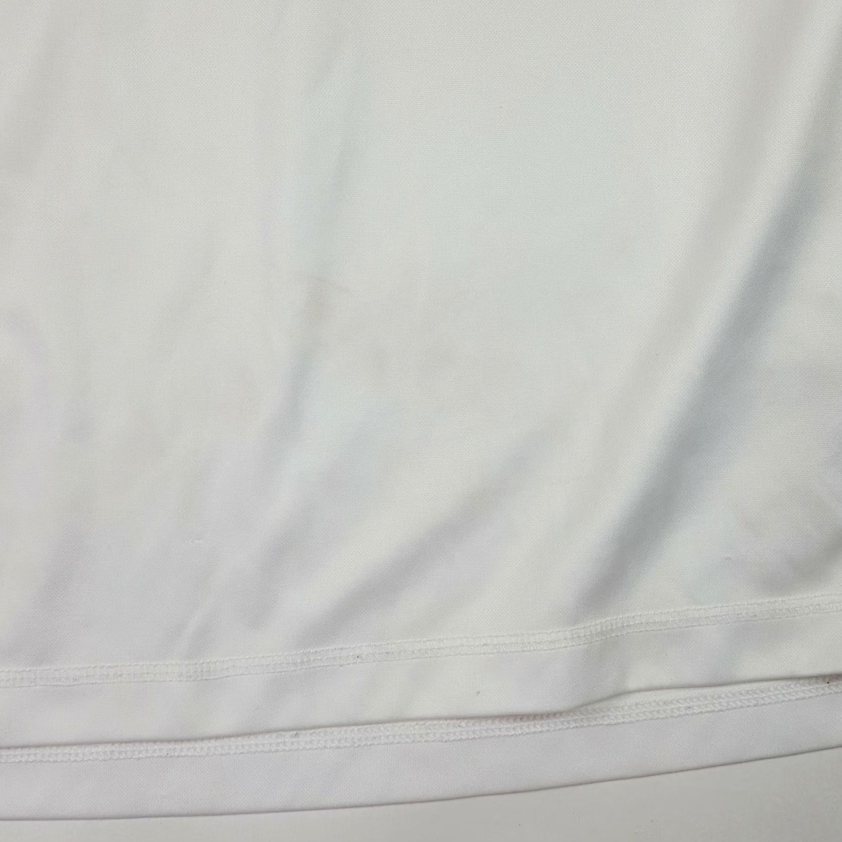 Nike VINTAGE Nike Swoosh Logo T-Shirt Adult Men 2XL White Athletic Retro 90s Sports Shirt Size US XXL / EU 58 / 5 - 6 Thumbnail