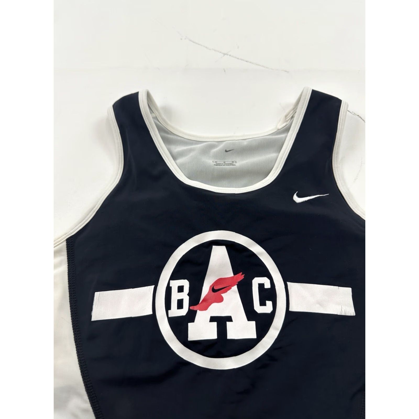 Nike VINTAGE Nike Shirt Womens Medium Black Tank Top Bowerman BTC Track Club Built In Bra Size M / US 6-8 / IT 42-44 - 2 Thumbnail