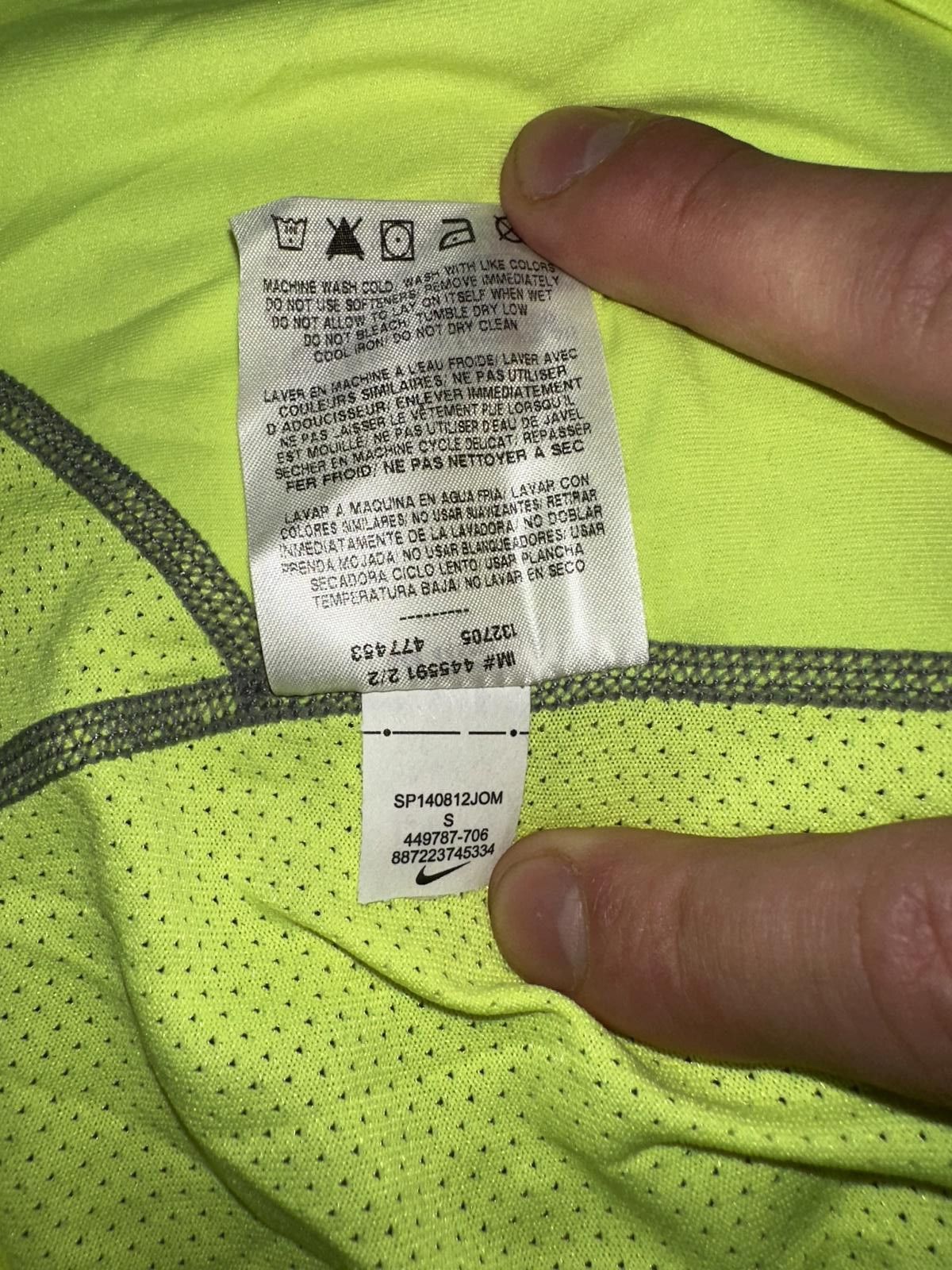 Nike Nike Men's Pro Combat Fitted Athletic 2.0 Volt Shirt Size US S / EU 44-46 / 1 - 6 Thumbnail