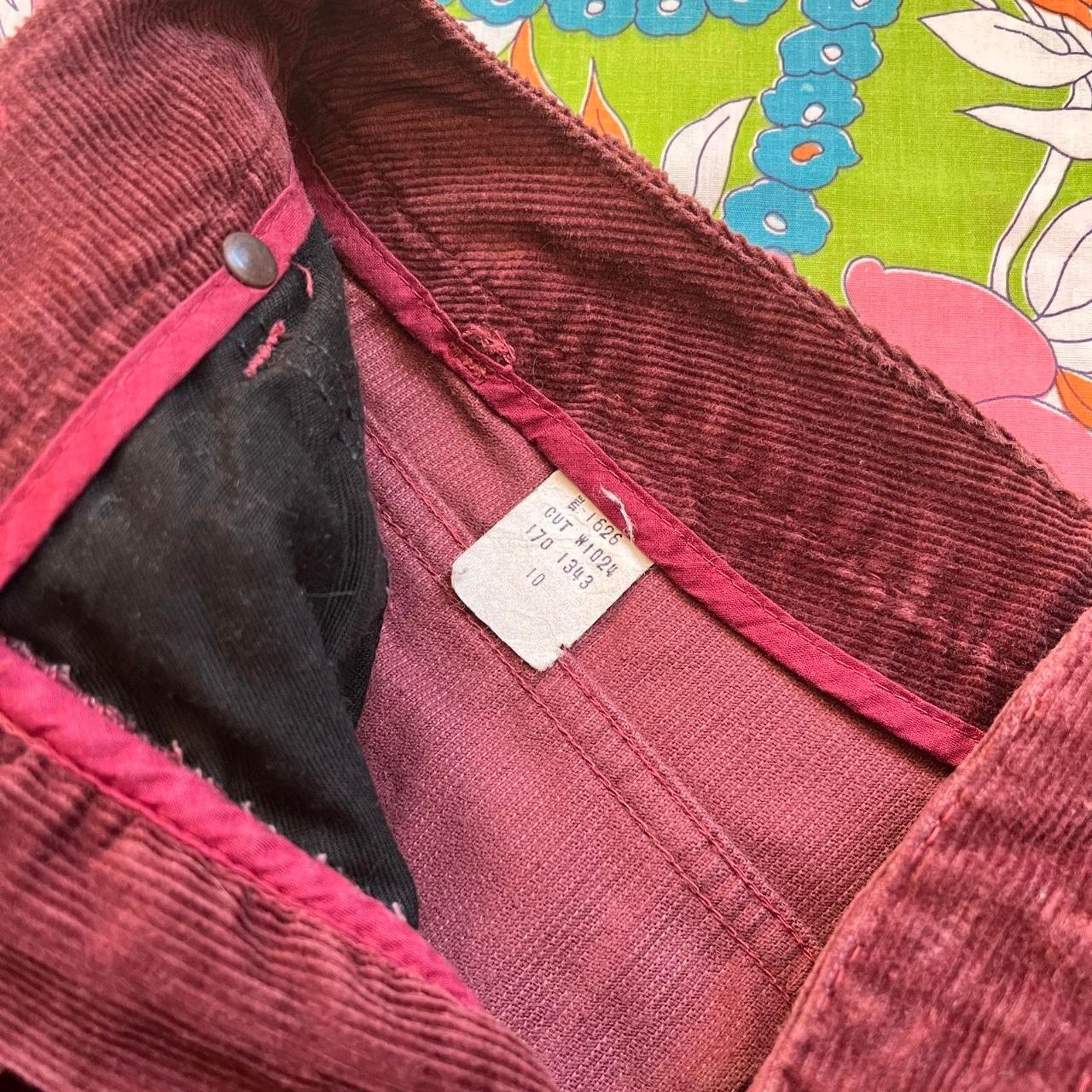 Calvin Klein 70s Calvin Klein Corduroy Straight Leg Pants (25") Size 25" / US 0 / IT 36 - 3 Thumbnail