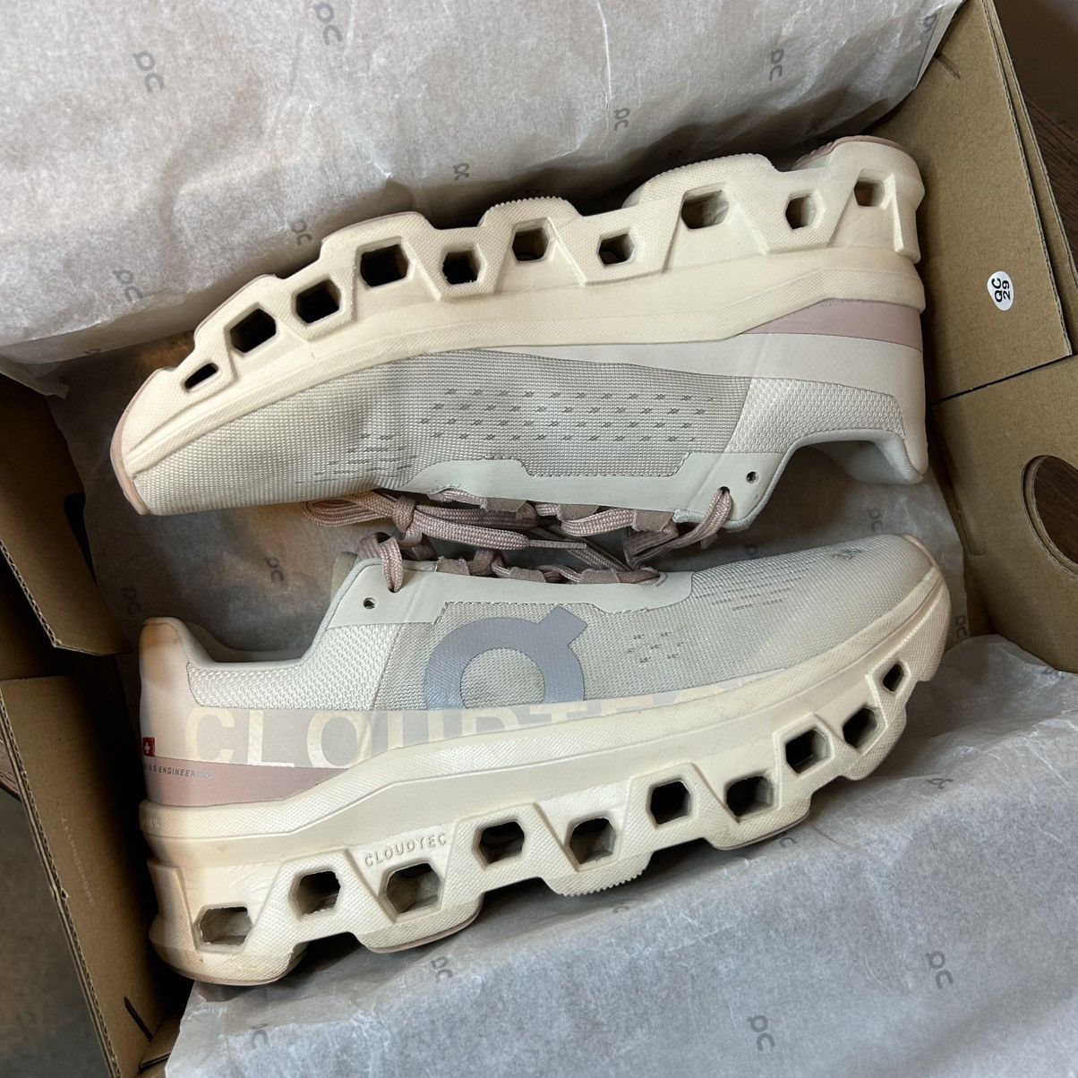On On Running Cloudmonster Moon Fawn Women’s 9 Size US 9 / IT 39 - 8 Thumbnail