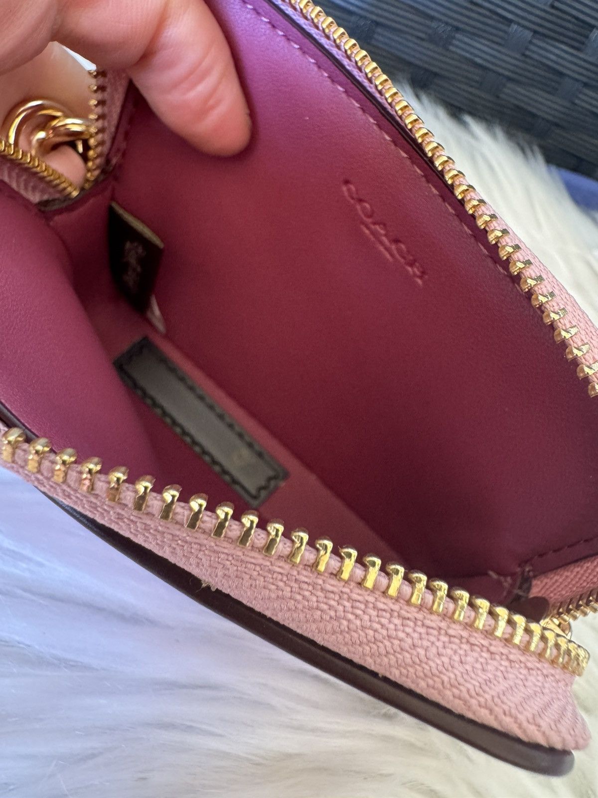 Coach NWT Coach Zip Card Case In Signature CW883 POWDER PINK Size ONE SIZE - 5 Thumbnail