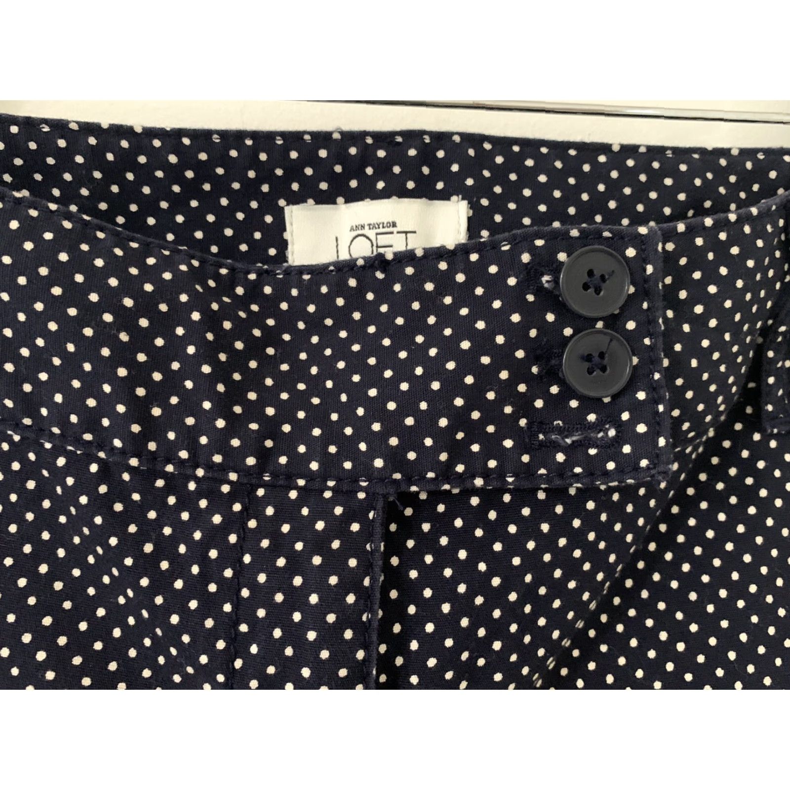Ann Taylor Women Ann Taylor Loft Pant Navy Polka Dot Wode Leg Cropped Sz 4 Size 27" / US 4 / IT 40 - 3 Thumbnail