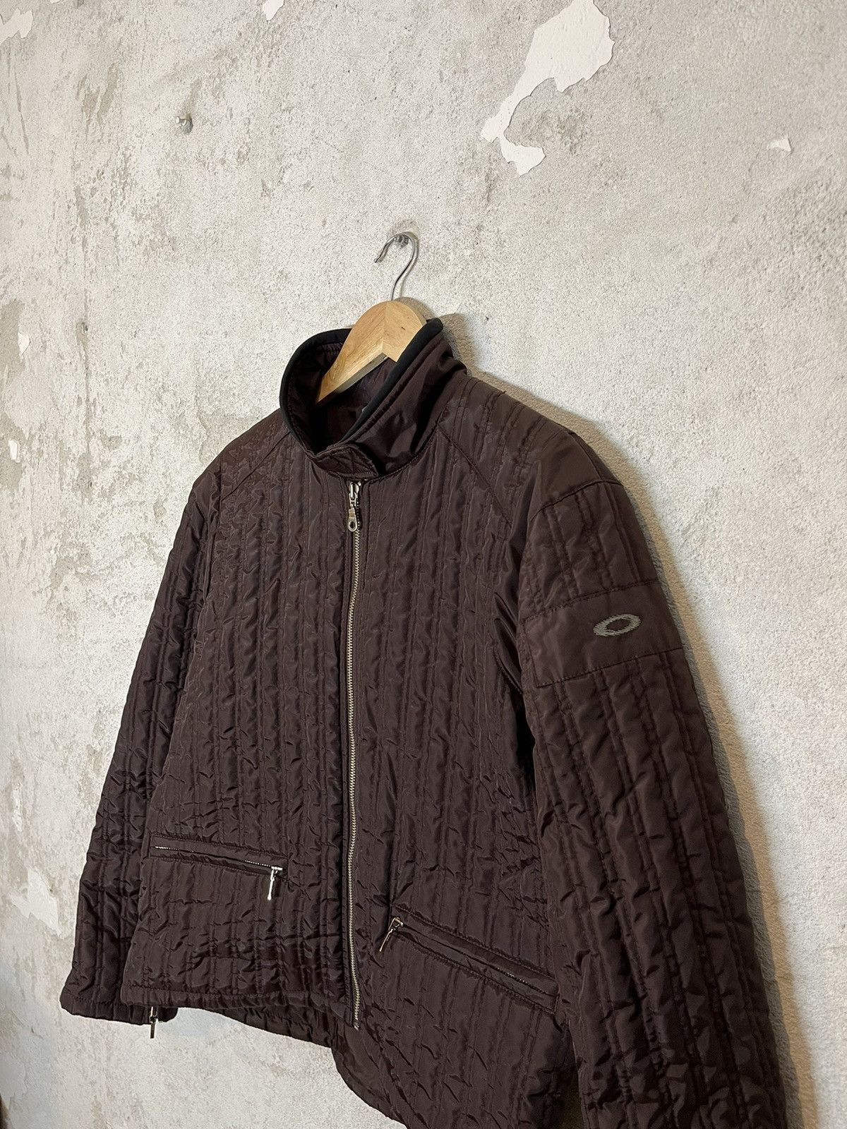 image of Oakley Vintage Retro Puffer Jacket Archive Gorpcore M in Brown, Men's (Size Medium)