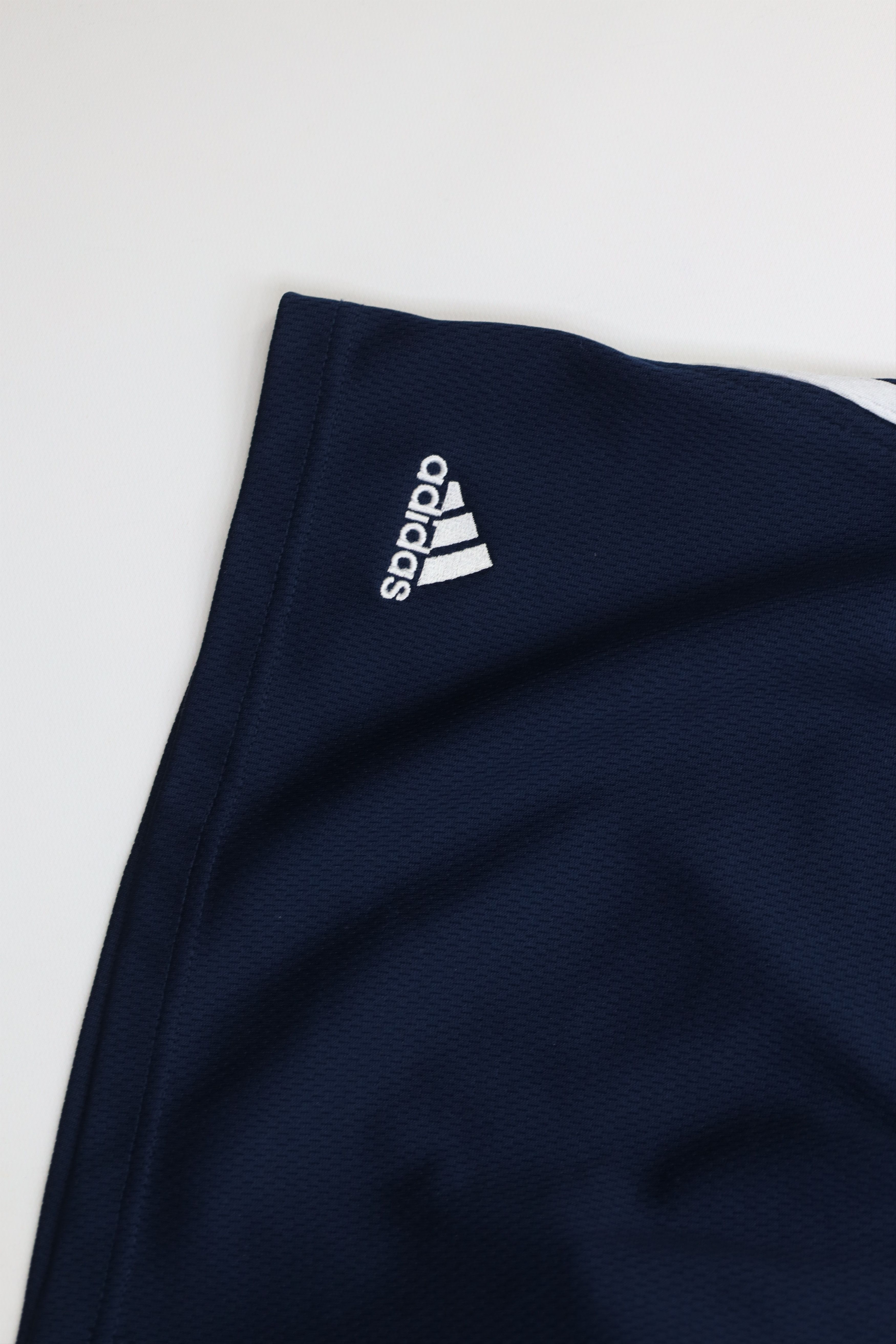Adidas Vintage Adidas New York Yankees Baseball Above Knee Shorts Size US 34 / EU 50 - 6 Thumbnail