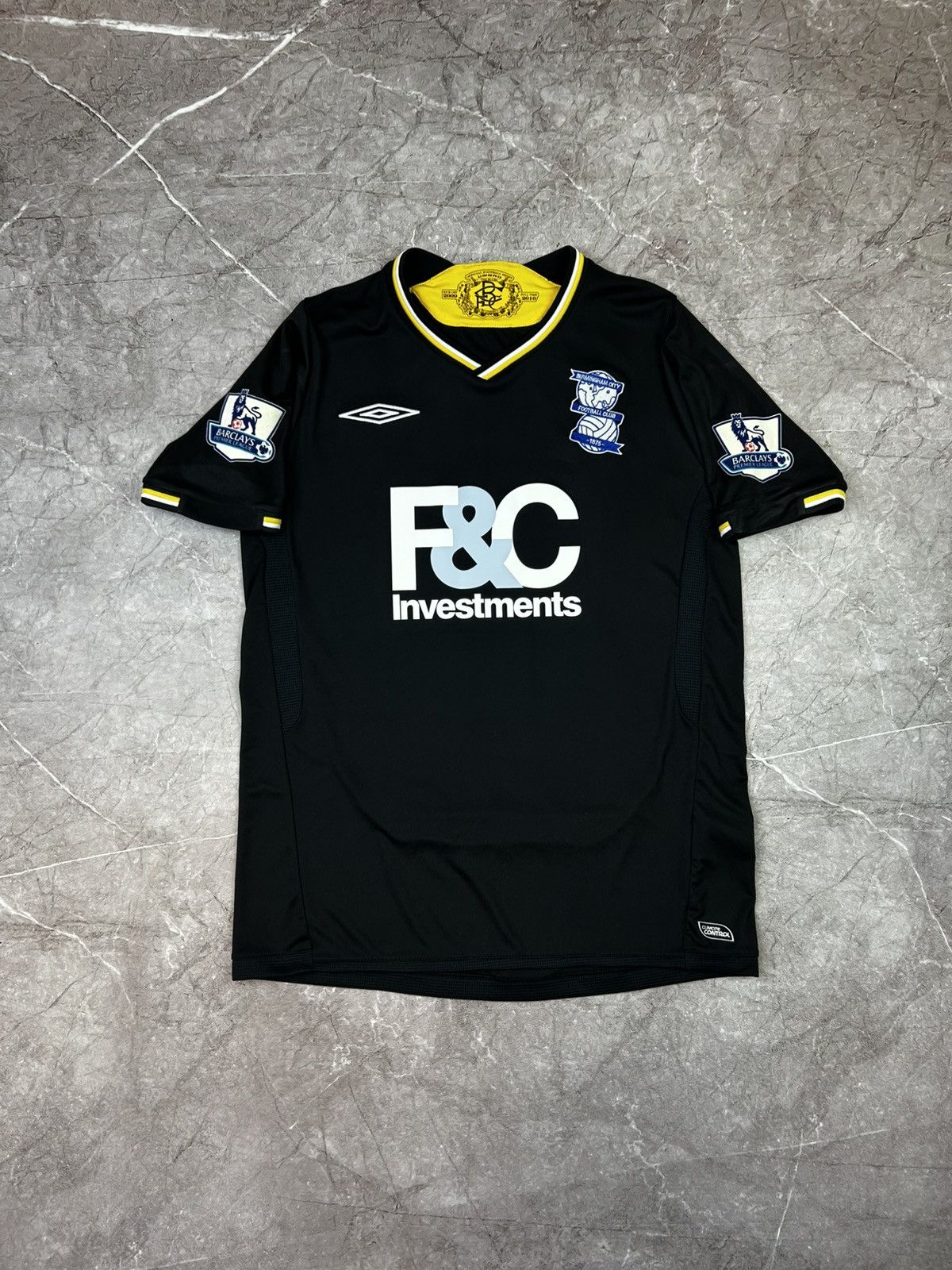 Umbro Vintage Umbro Birmingham 2008 City soccer Jersey Size US S / EU 44-46 / 1 - 2 Thumbnail