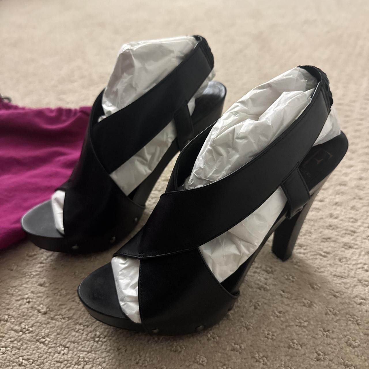 Diane vonFurstenberg Black Leather Toe Heels