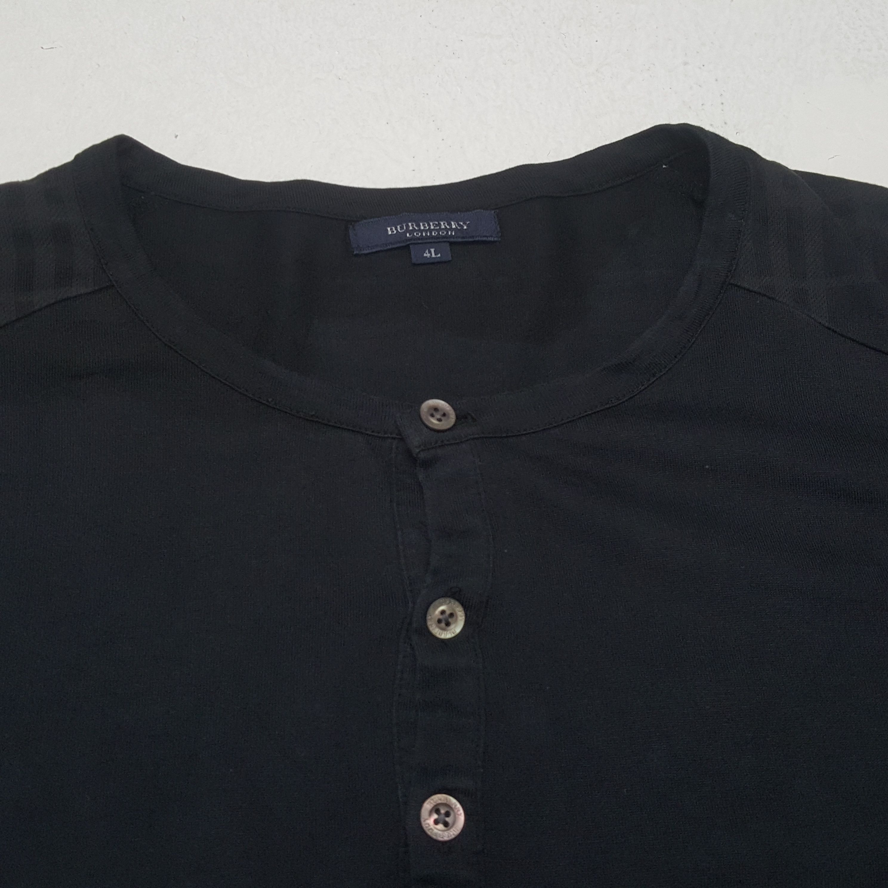 Burberry × Vintage Vintage BURBERRY LONDON Fashion Brand T-shirt C285N9 Size US XL / EU 56 / 4 - 4 Thumbnail
