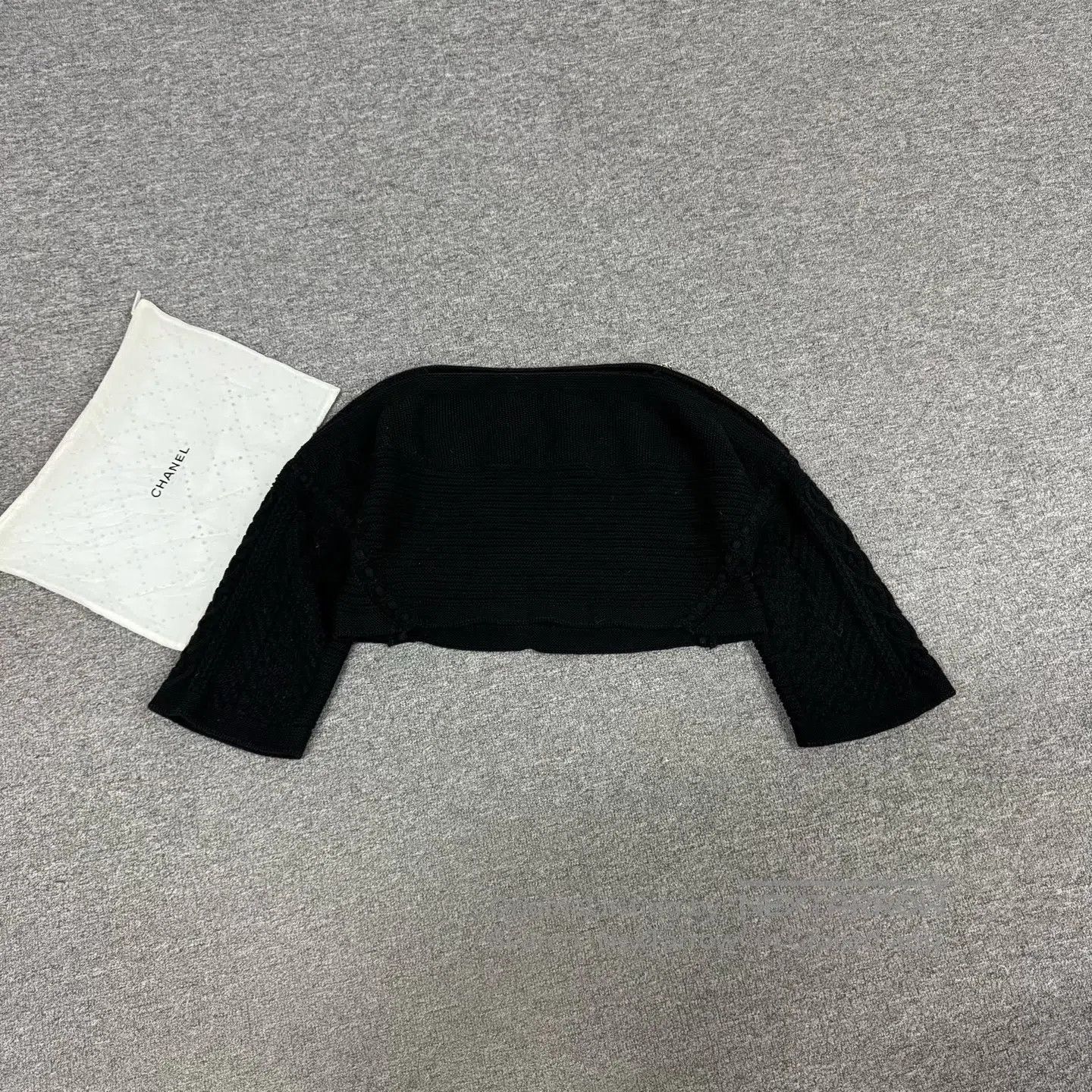 Chanel Chanel Double "C" logo; one-shoulder knit sweater| Size S / US 4 / IT 40 - 3 Thumbnail