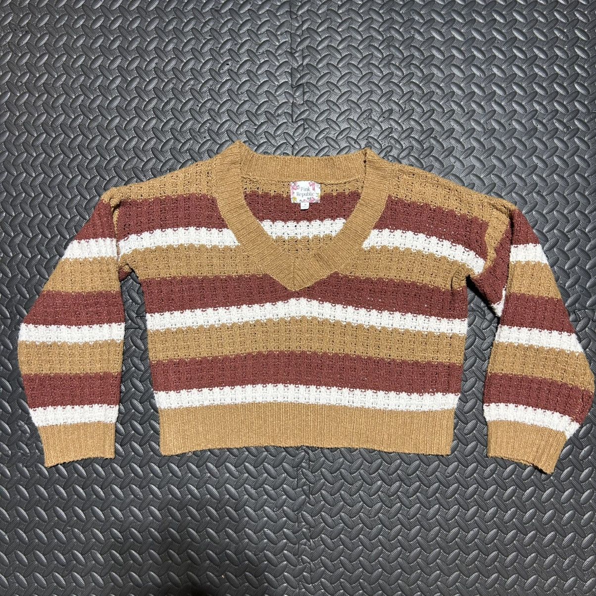 Other Pink Republic Cropped Sweater Waffle Knit V-Neck Medium Size M / US 6-8 / IT 42-44 - 1 Thumbnail