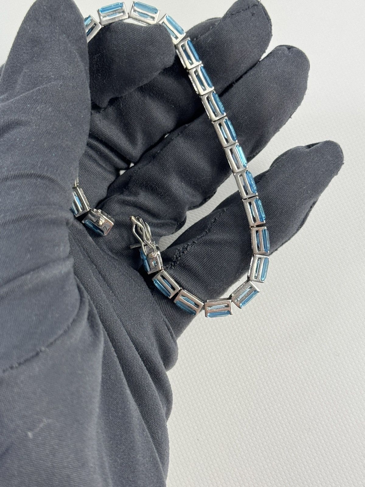 Other Kolours- 14 Karat White Gold Creo Topaz Bracelet Size ONE SIZE - 6 Thumbnail