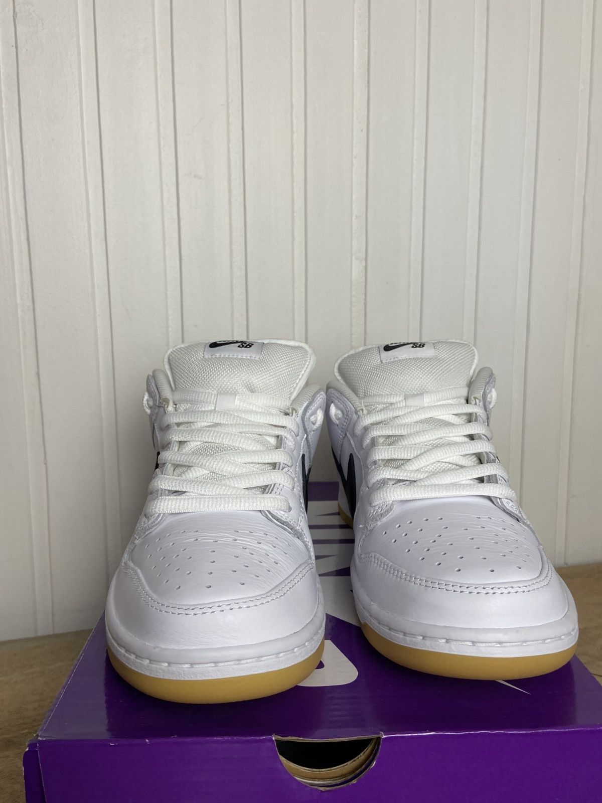 Nike New Nike SB Dunk Low Pro "White Gum" authentic Size 11US Size US 11 / EU 44 - 3 Thumbnail