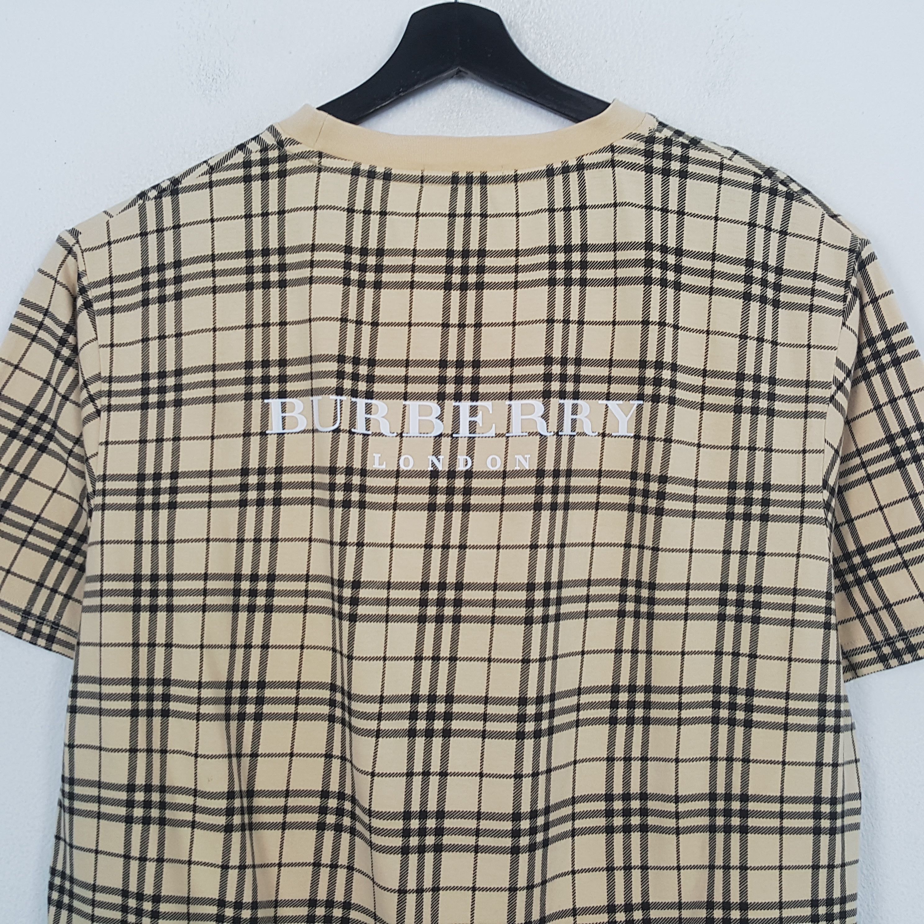 Burberry Burberry London Fashion Brand Custom Art Tshirt C299N55 Size US XL / EU 56 / 4 - 2 Thumbnail