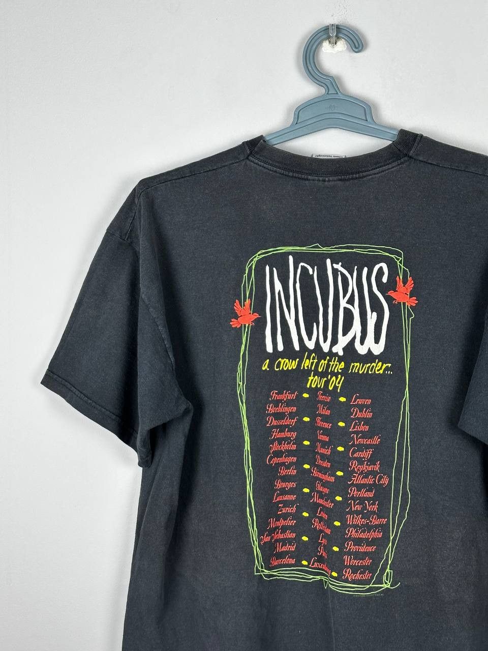 Band Tees Vintage 2004 Incubus A Crow Left Of The Murder tour t shirt Size US XL / EU 56 / 4 - 8 Thumbnail
