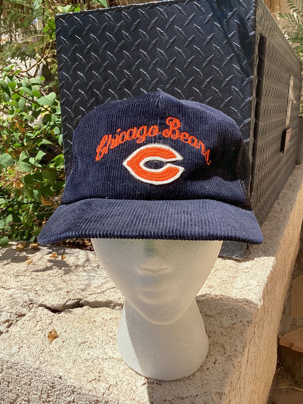 Vintage Vtg 90s Chicago Bears corduroy trucker style snapback hat