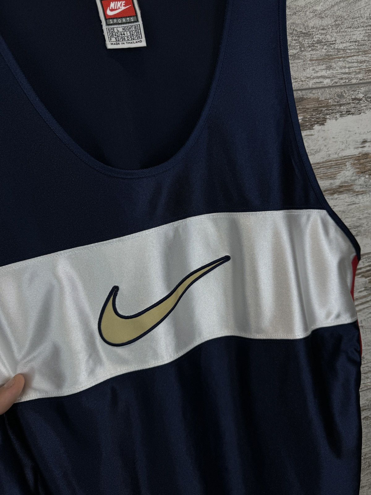 Nike Mens Vintage Nike swoosh T-shirt tee big logo rare Size US L / EU 52-54 / 3 - 3 Thumbnail