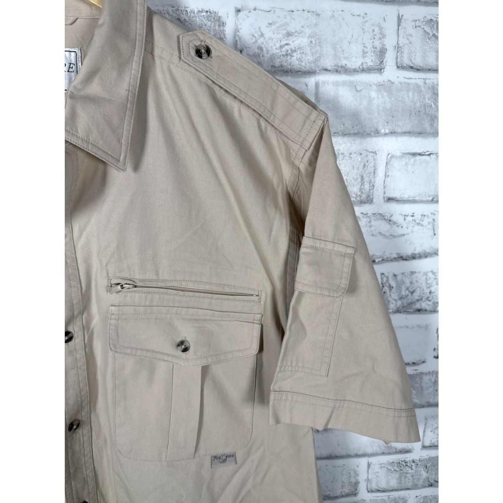 Vintage FOX FIRE Safari Travel Shirt Mens XL Brown Cotton with Zip Pockets Button up Size US XL / EU 56 / 4 - 3 Thumbnail