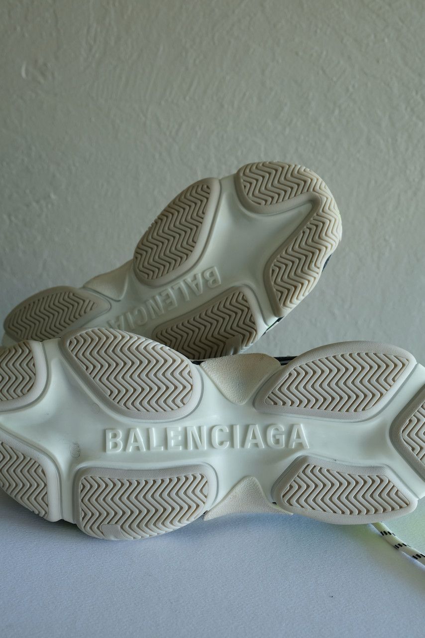 Balenciaga Balenciaga Triple S Sneakers Demna Gvasalia Shoes Leather Size US 9 / EU 42 - 15 Thumbnail