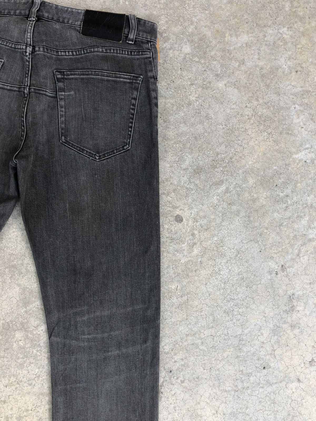 Jun Takahashi Undercover x Uniqlo Distressed Skinny Jeans Size US 31 - 10 Thumbnail