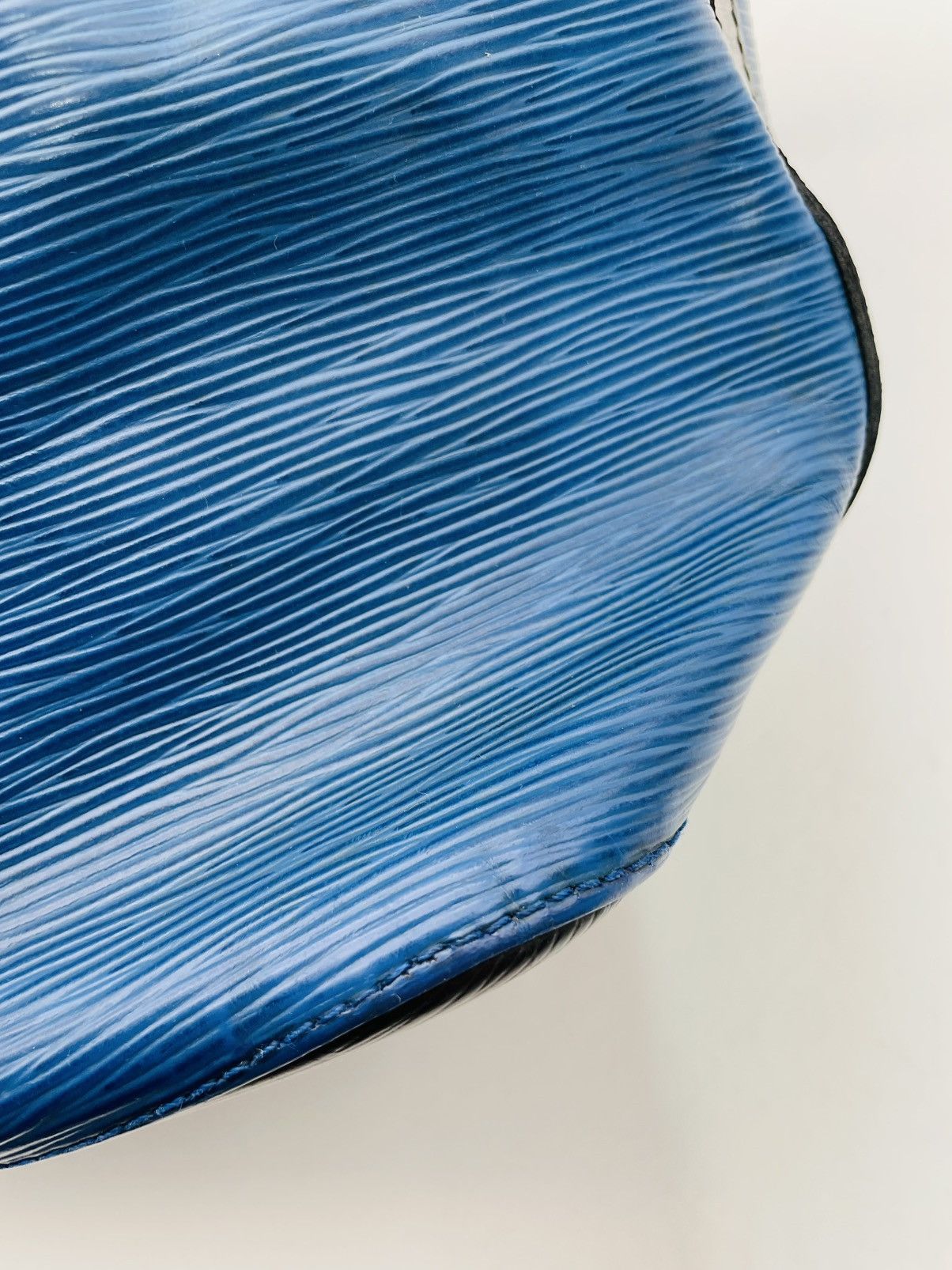 Louis Vuitton Louis Vuitton Epi Noe Blue Black Leather Shoulder Bag Size ONE SIZE - 10 Thumbnail