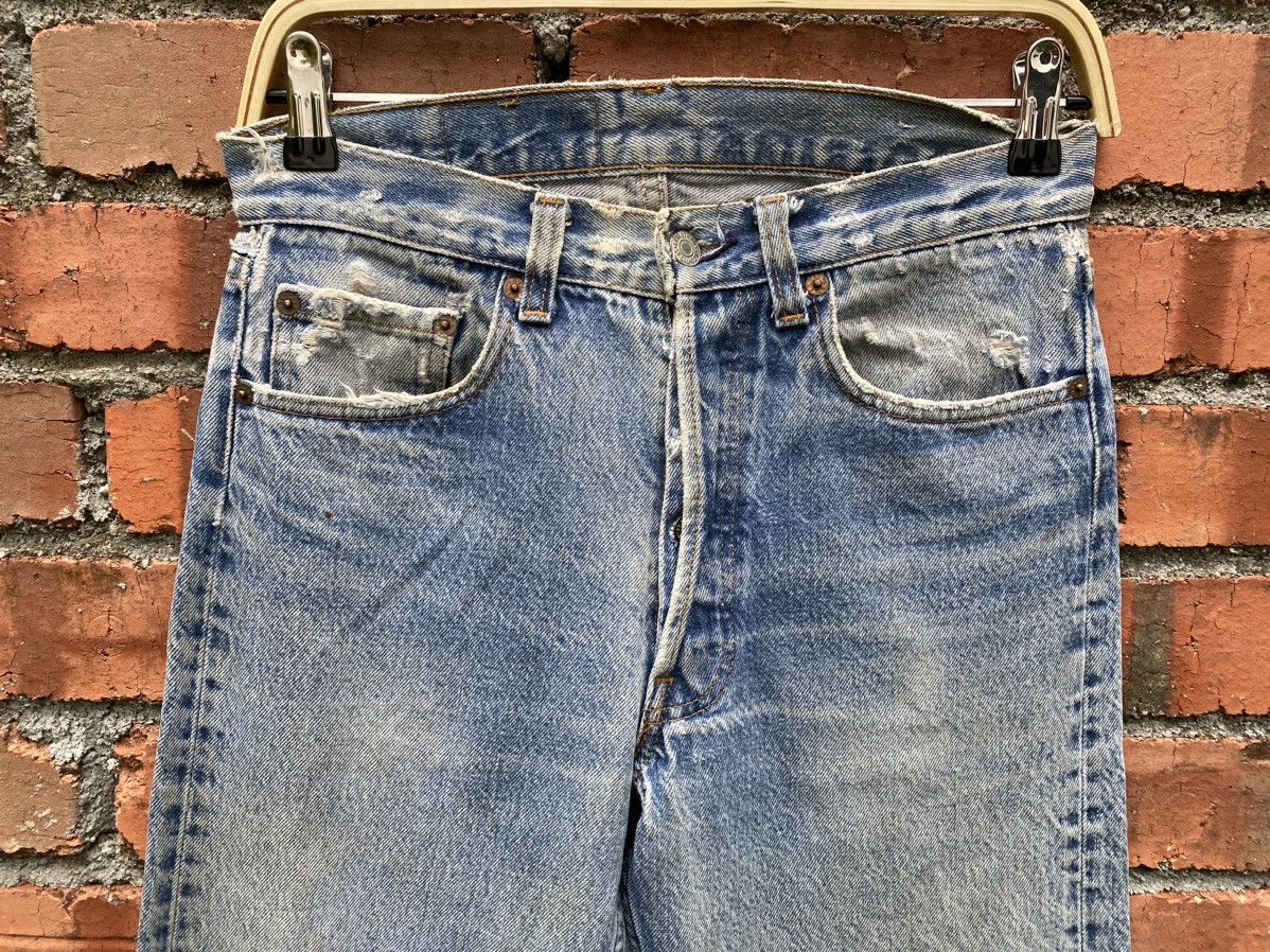 Levi's × Levi's Vintage Clothing × Vintage W29x28.5 vintage levi's 501 distressed made in USA Size US 29 - 5 Thumbnail