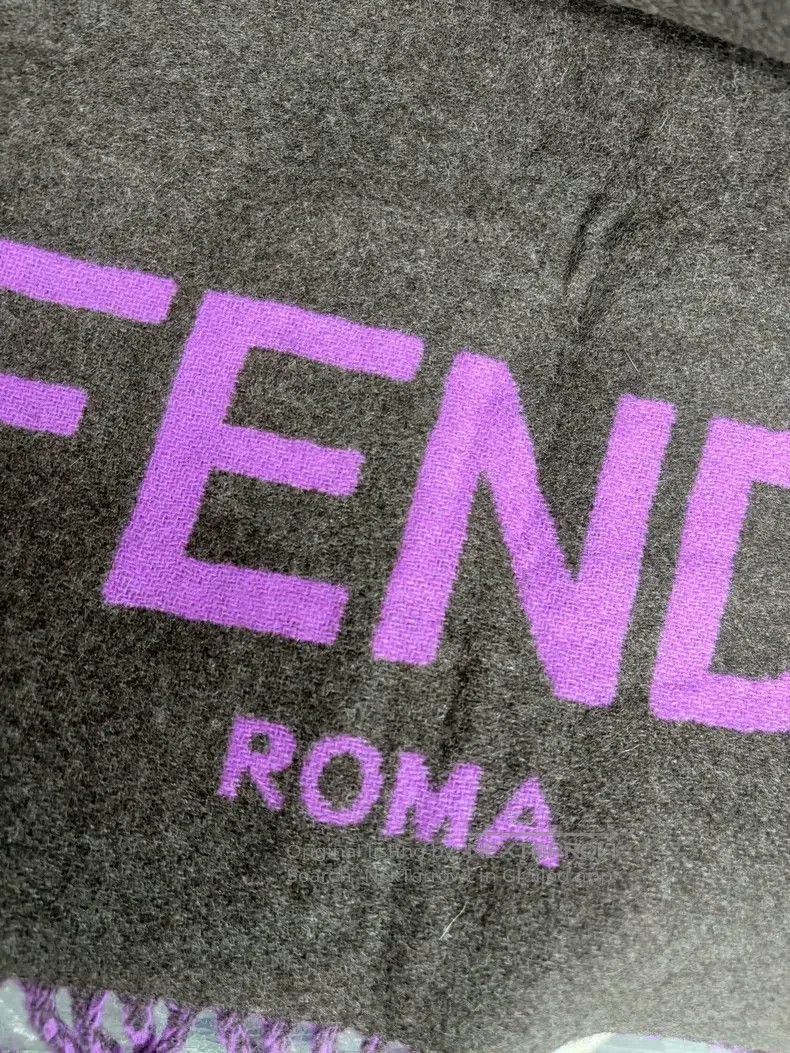 Fendi Fendi size 190×33CM Two-Tone Fringe Scarf Size ONE SIZE - 4 Thumbnail