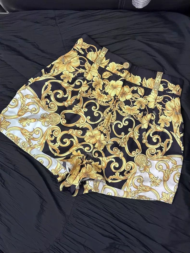 Versace Versace Gold baroque print shirt Size US 36 / EU 52 - 1 Thumbnail