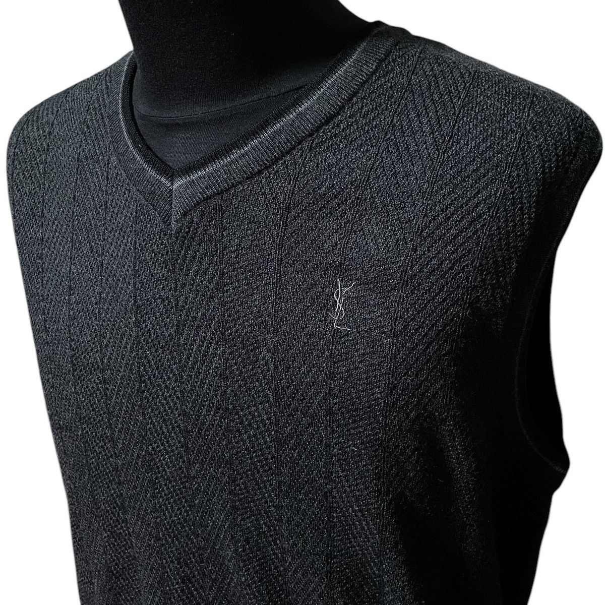 Designer × Yves Saint Laurent Vintage Yves Saint Laurent Knit Vests Size 40R - 4 Thumbnail