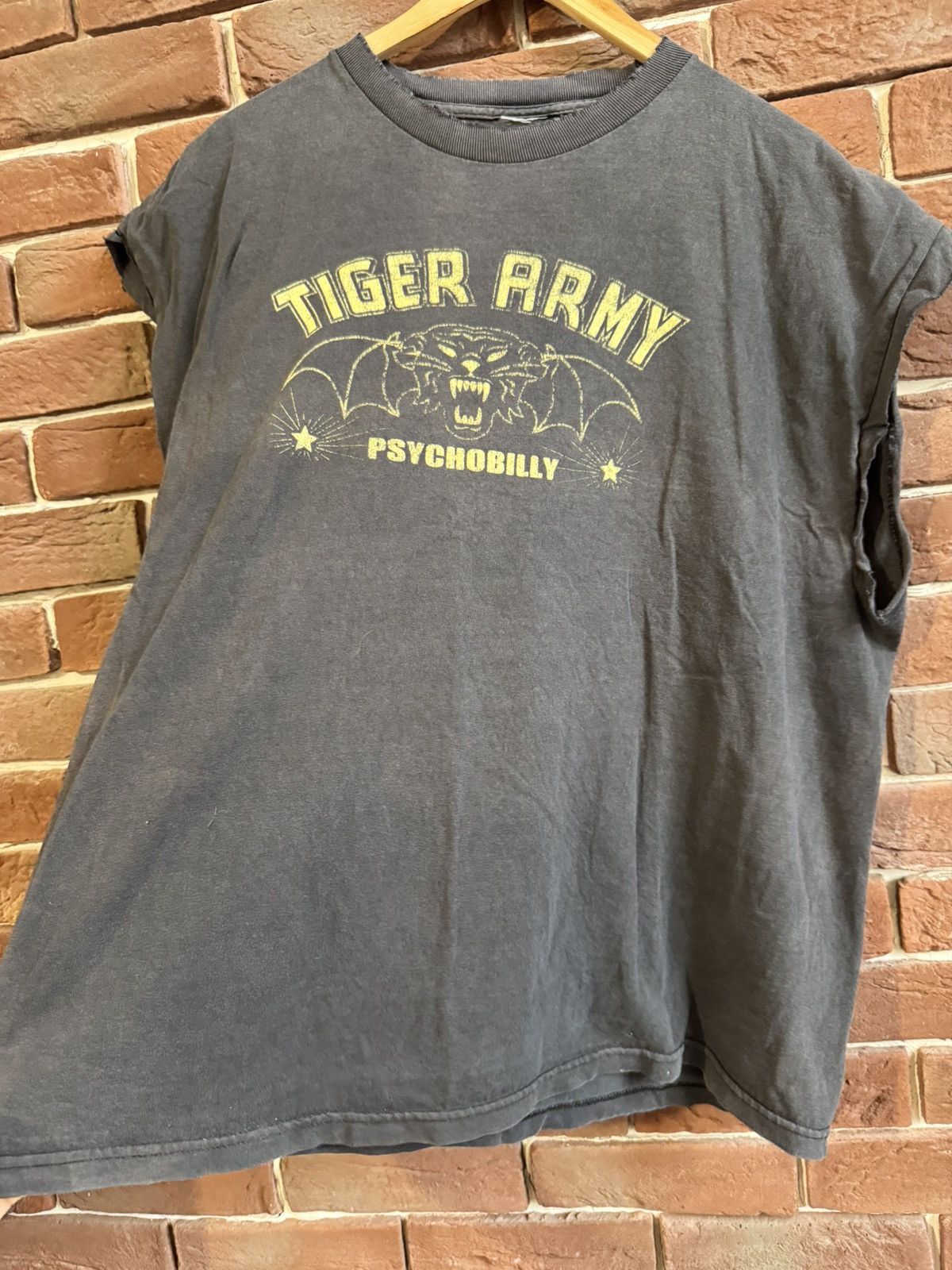 Band Tees Vintage 00s Tiger Army Psychobilly Distressed Punk Band Tee Size US L / EU 52-54 / 3 - 2 Thumbnail
