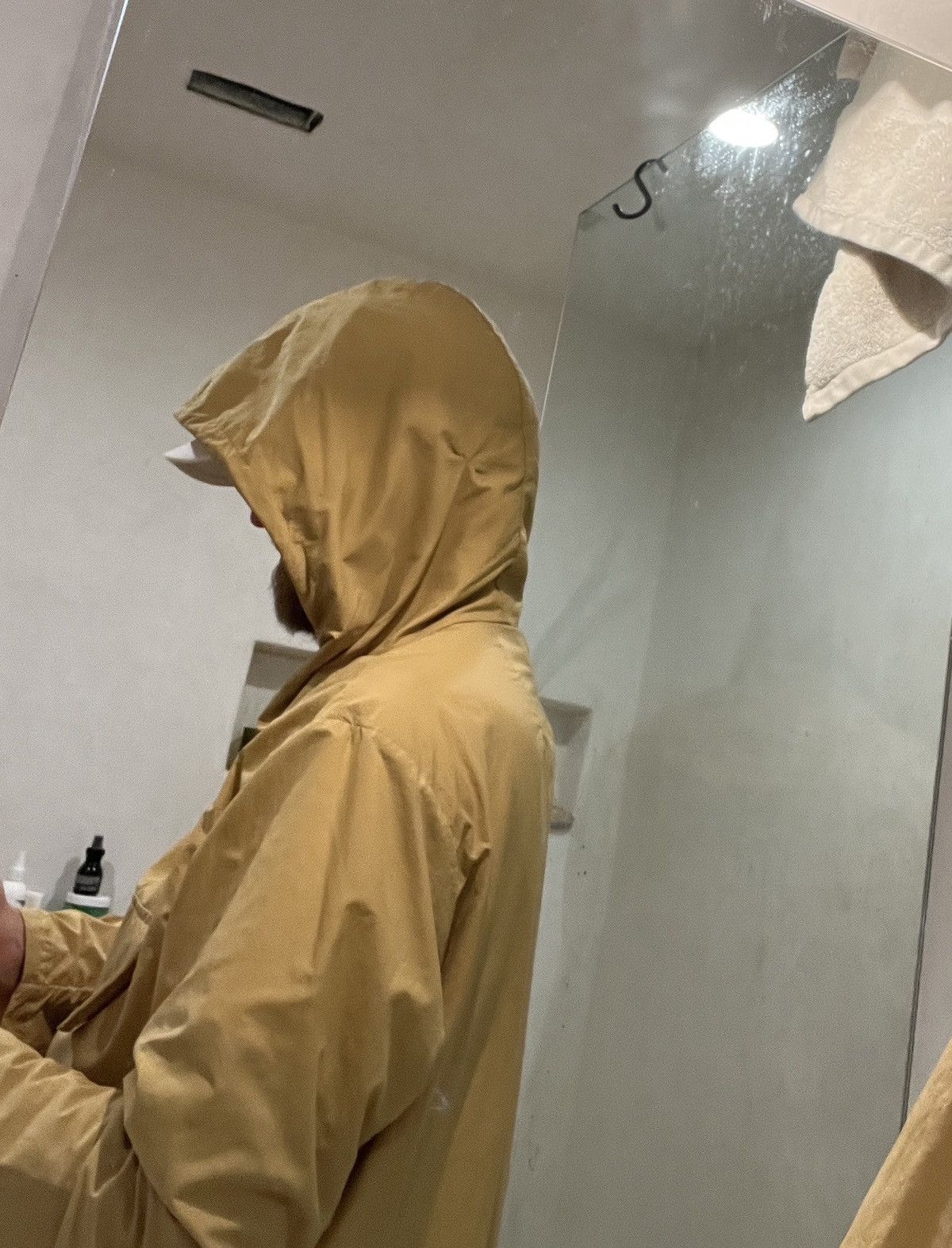 Descente Descente Anorak (by Auralee's Ryota Iwai) in Harvest Gold Size US L / EU 52-54 / 3 - 6 Thumbnail