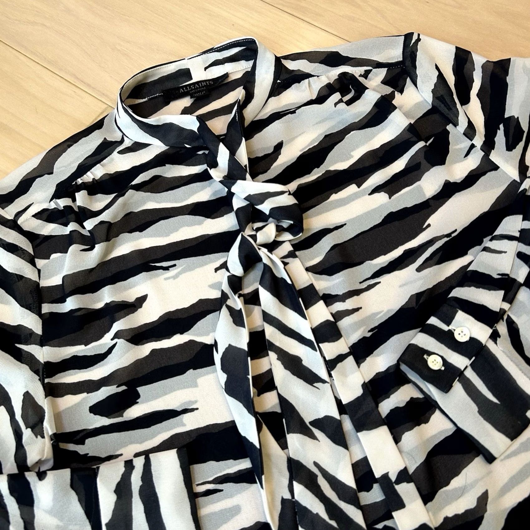 Allsaints VINTAGE AllSaints Toni Zephyr Button Up Shirt Long Sleeve Women's M Black / White Zebra Designer City Workwear Blouse Girls/Boys? Size M / US 6-8 / IT 42-44 - 3 Thumbnail