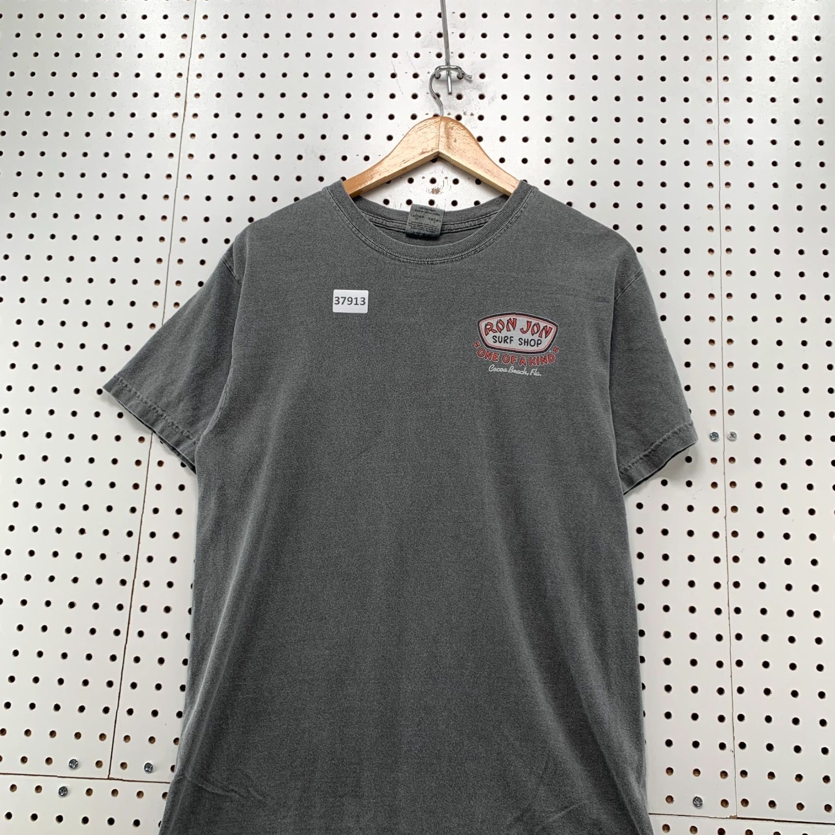 Ron Jon Surf Shop Ron Jon Surf Shop Shirt Mens Medium Gray Florida Cocoa Beach 19x28 Shirt Size US M / EU 48-50 / 2 - 3 Thumbnail