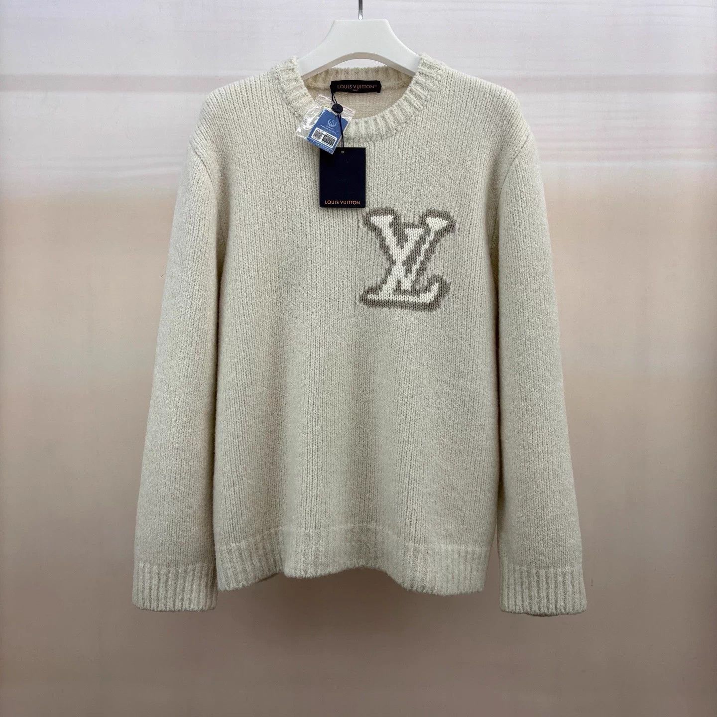 Louis Vuitton LV Logo Intarsia Teddy Sweater M 100% Wool Size US M / EU 48-50 / 2 - 1 Thumbnail