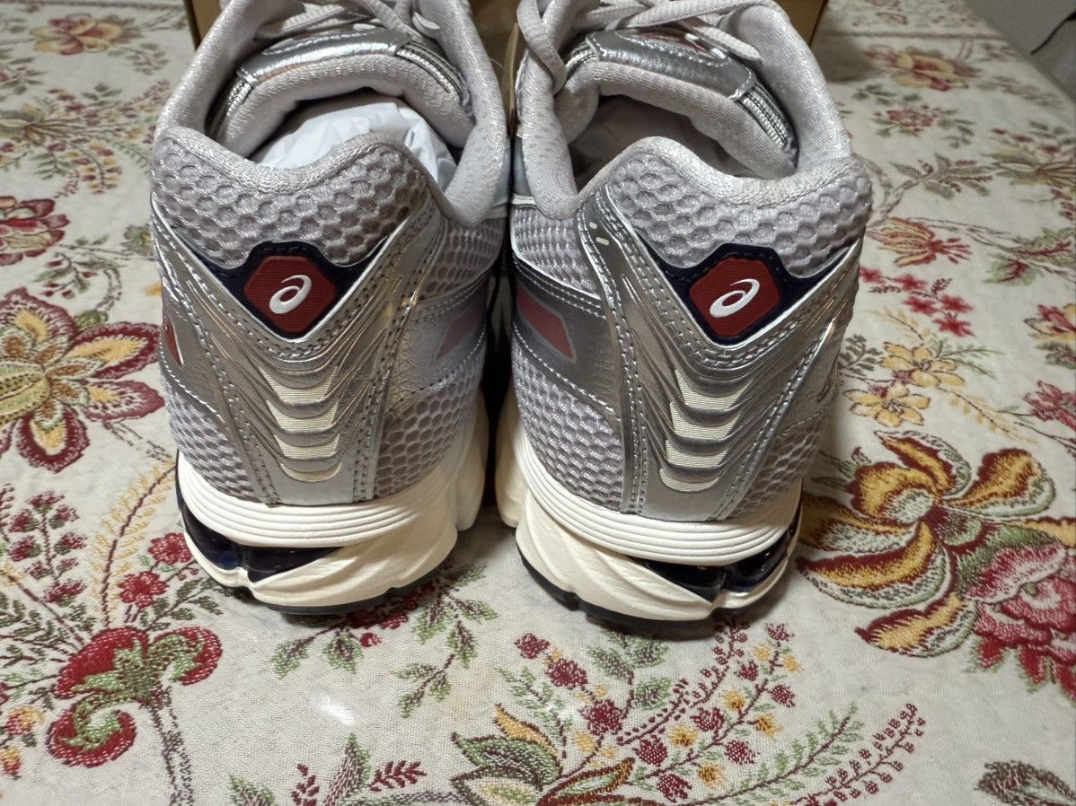 Asics × Kith KITH Ronnie Fieg ASICS GEL-KAYANO 12.1 WIND CHIME / SILVER Size US 11 / EU 44 - 6 Thumbnail