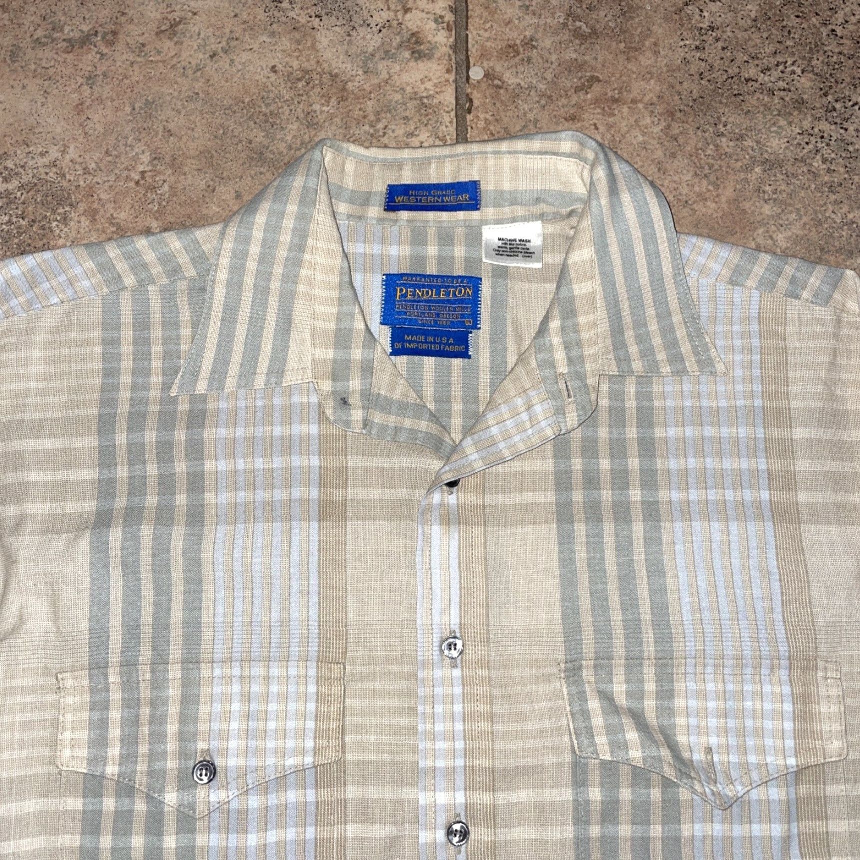 Pendleton Pendleton Plaid western wear shirt Mens L Long Sleeve Button-Up Multicolor Pattern Western Casual Mens Shirt Size US L / EU 52-54 / 3 - 2 Thumbnail