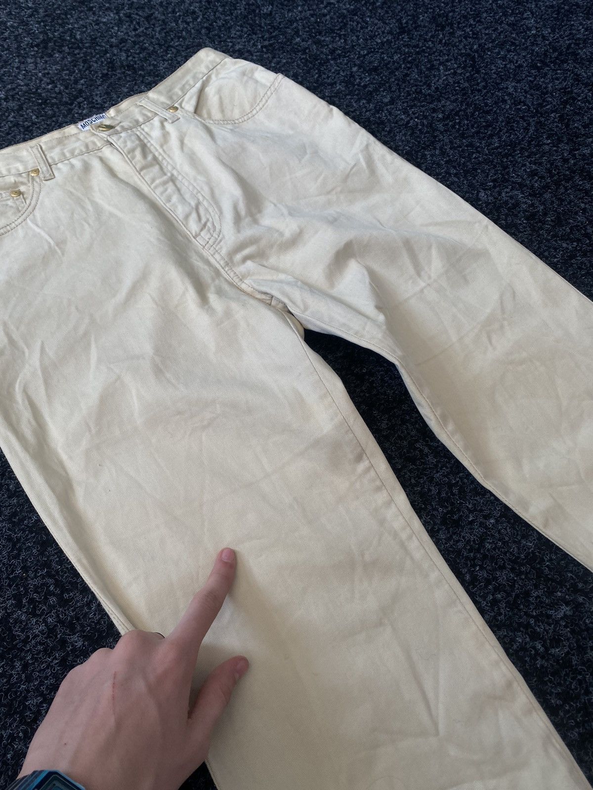 Moschino 🚨90s Moschino Made in italy rare beige pants gold logo Size 30" / US 8 / IT 44 - 9 Thumbnail