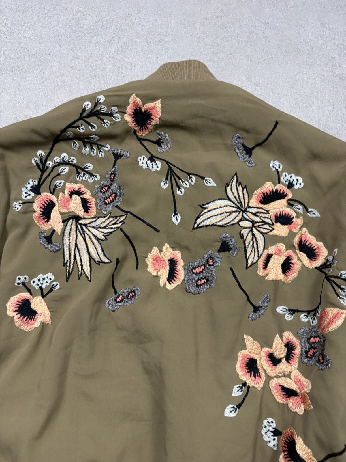 Allsaints AllSaints Embroidered Floral Bomber Jacket Cropped MA1 Zip S Size S / US 4 / IT 40 - 9 Thumbnail