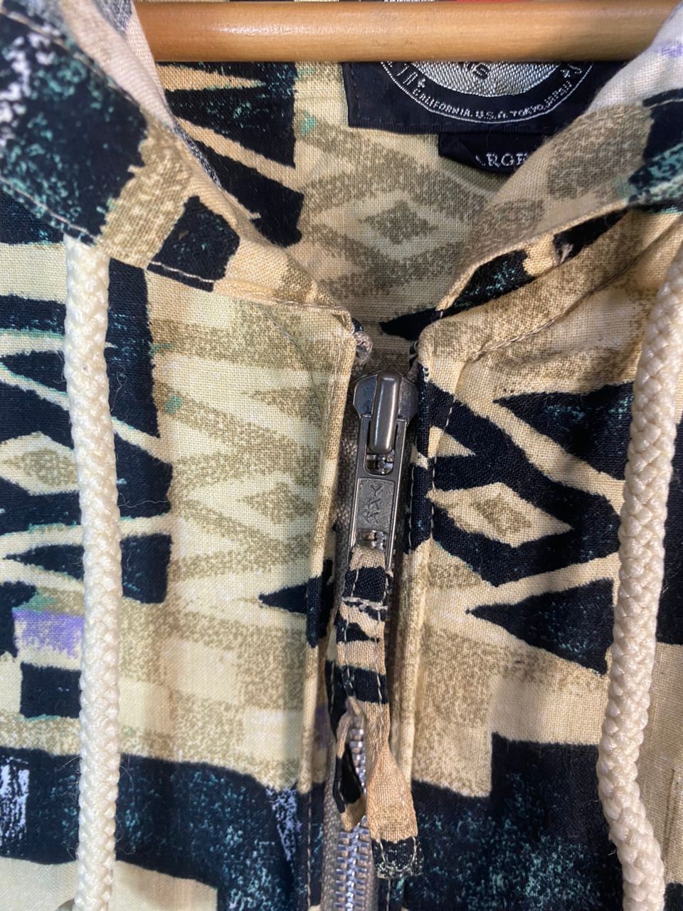Native Native fullprint beggie hoodie jacket by up sports Size US L / EU 52-54 / 3 - 4 Thumbnail